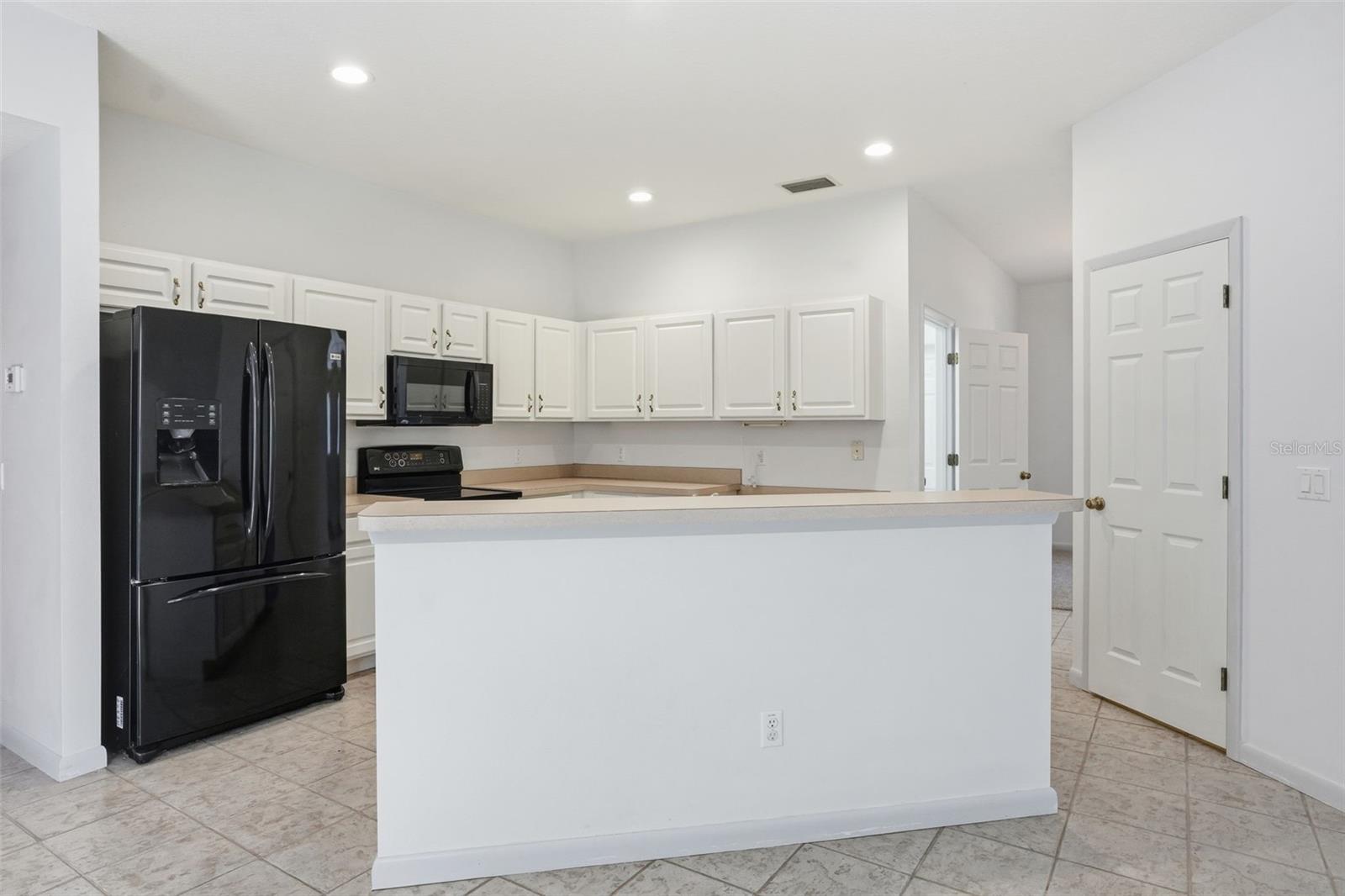 Image 14 of 45 For 16 Nephthytis Court