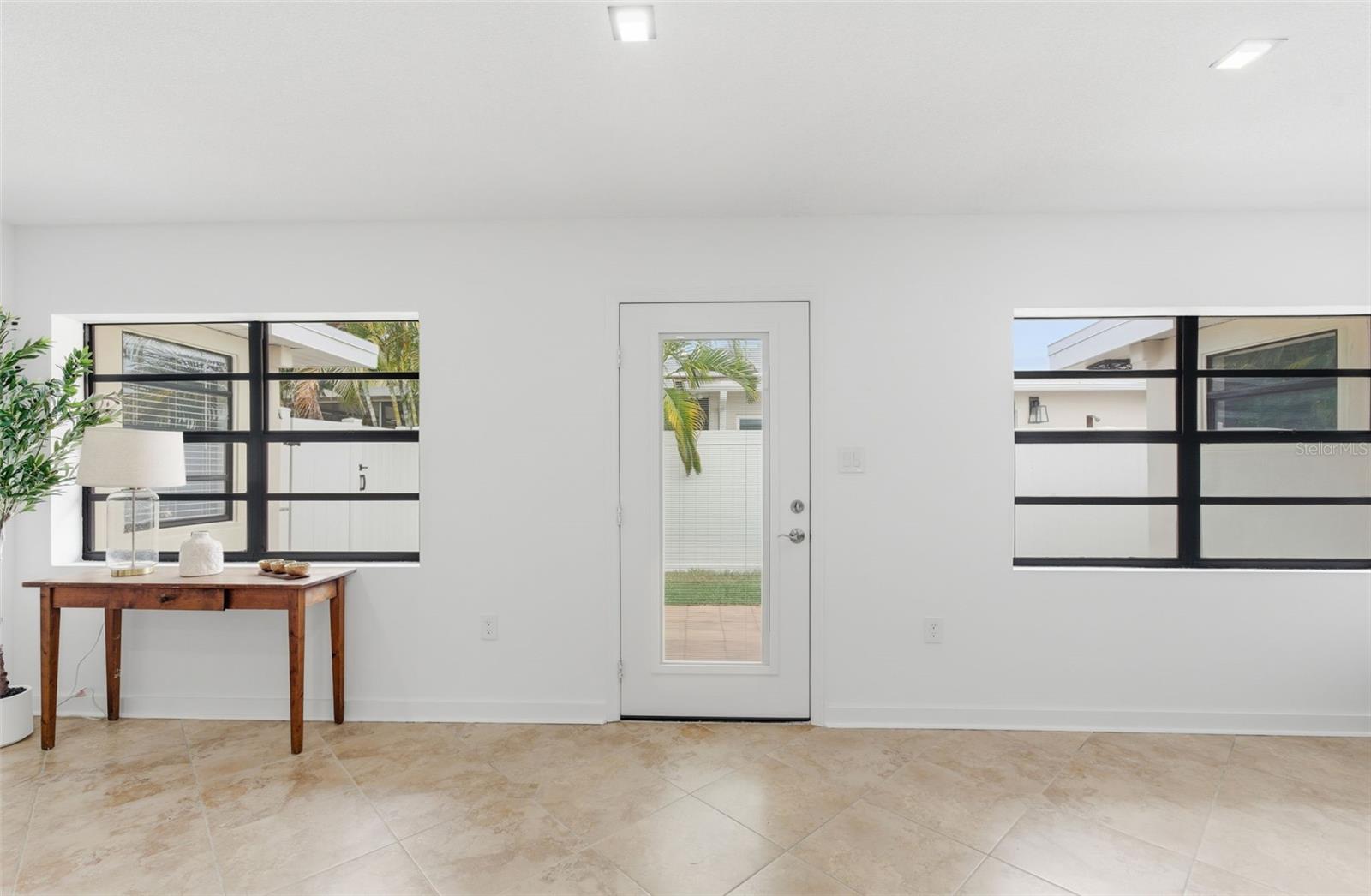 Image 15 of 100 For 2452 Baywood Drive E