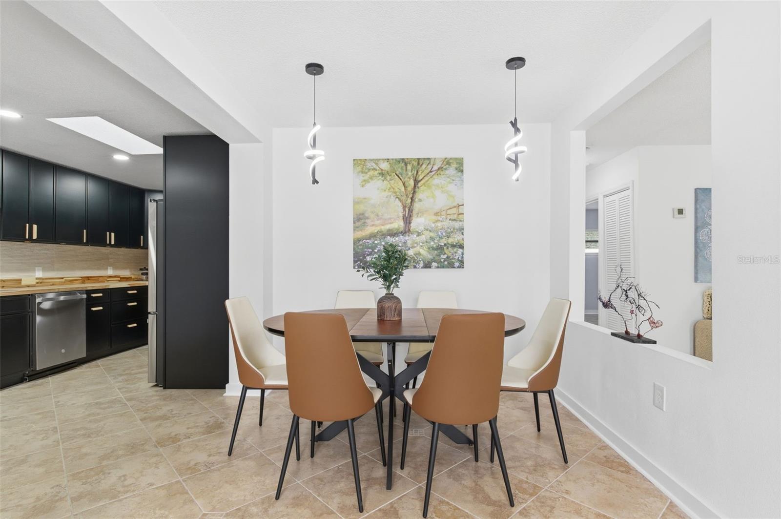 Image 28 of 100 For 2452 Baywood Drive E