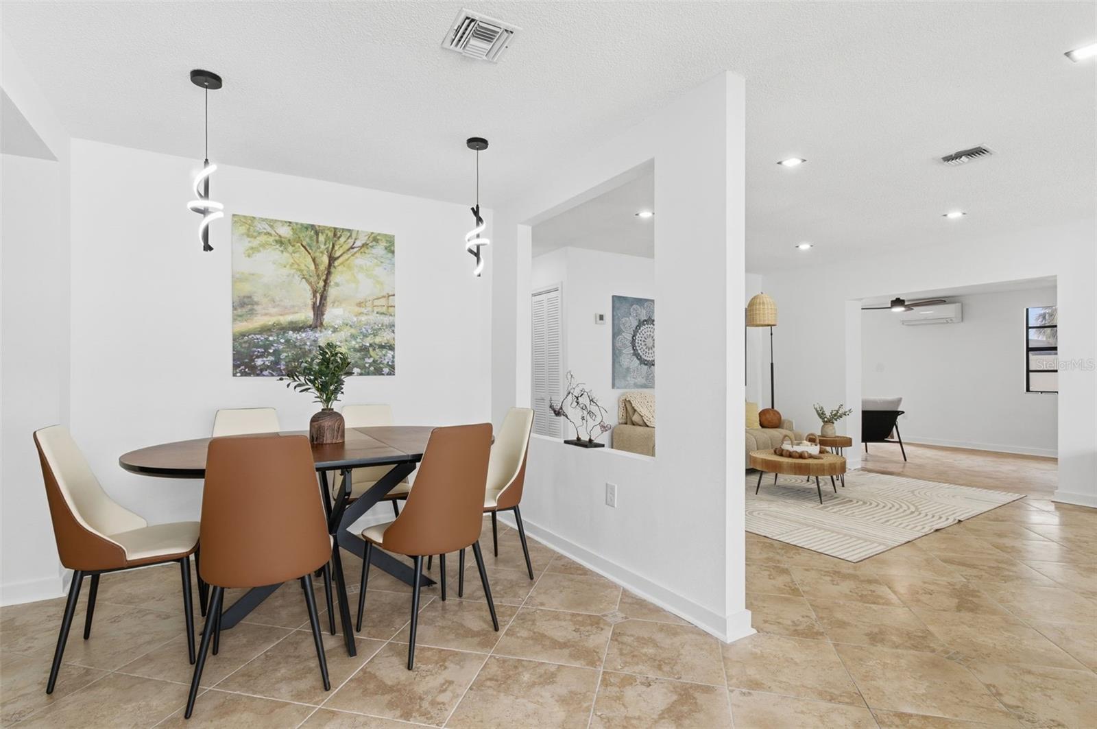 Image 29 of 100 For 2452 Baywood Drive E