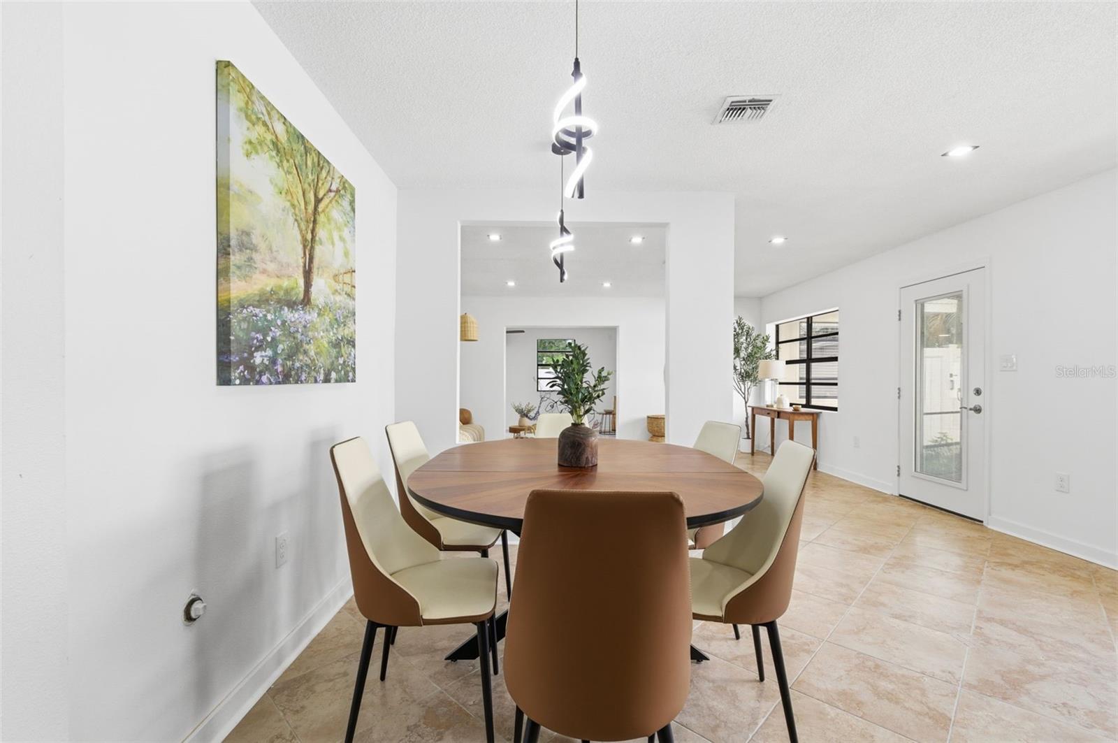 Image 30 of 100 For 2452 Baywood Drive E