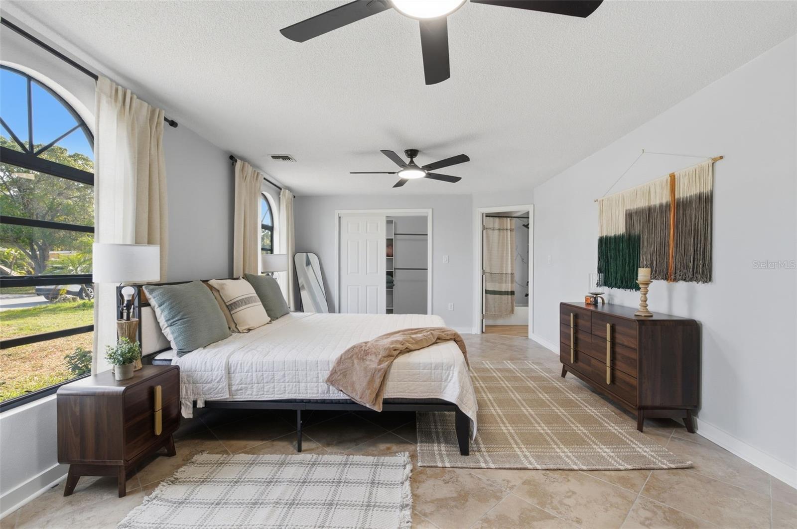 Image 39 of 100 For 2452 Baywood Drive E