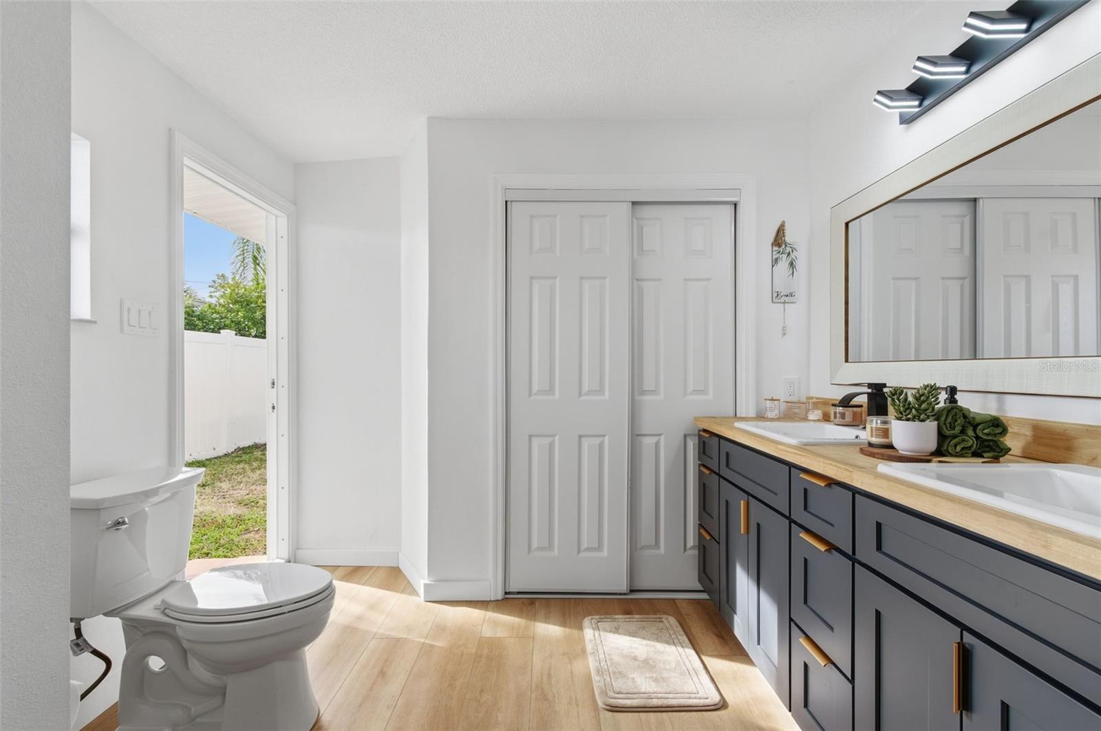 Image 53 of 100 For 2452 Baywood Drive E