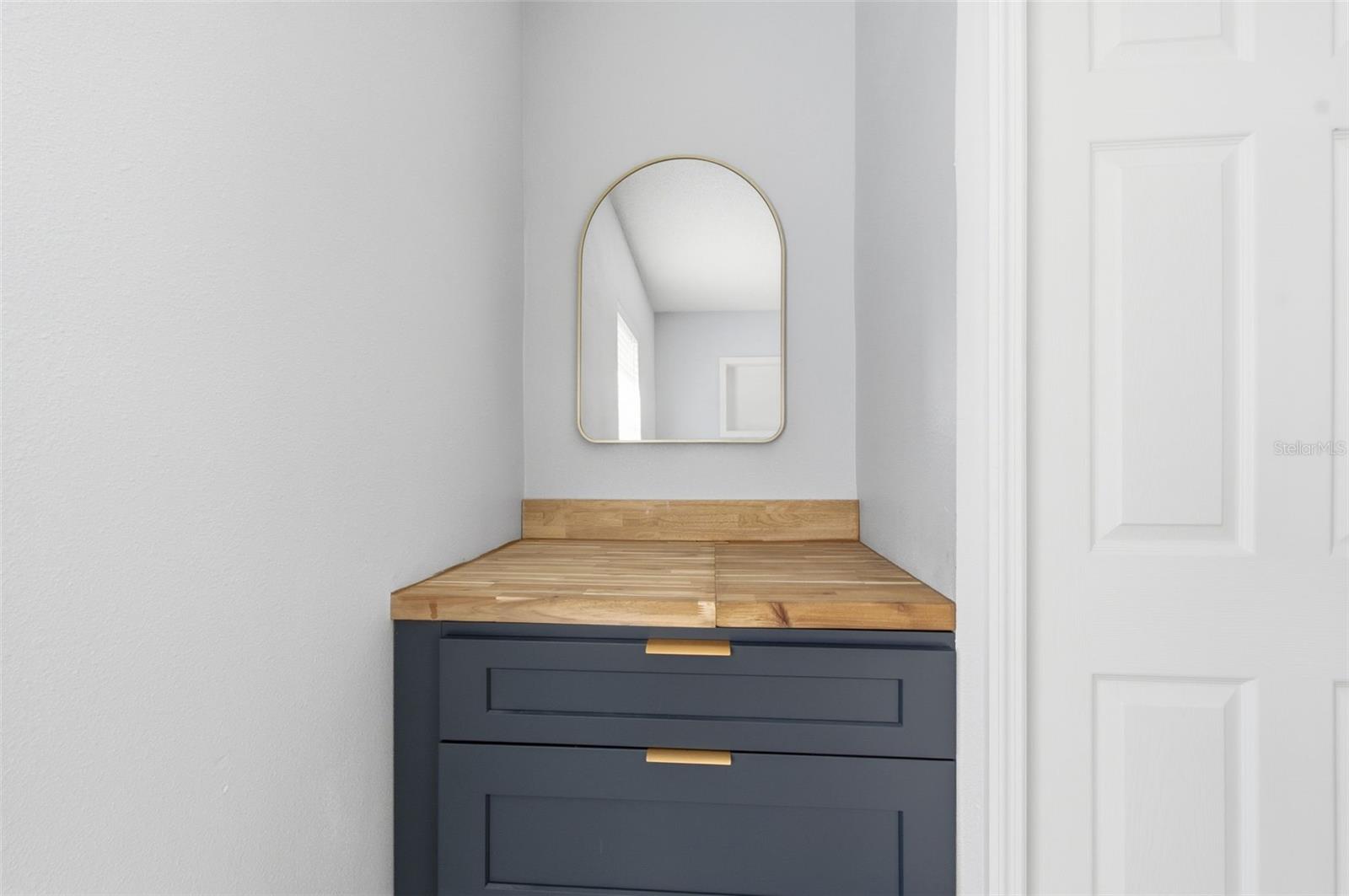 Image 58 of 100 For 2452 Baywood Drive E