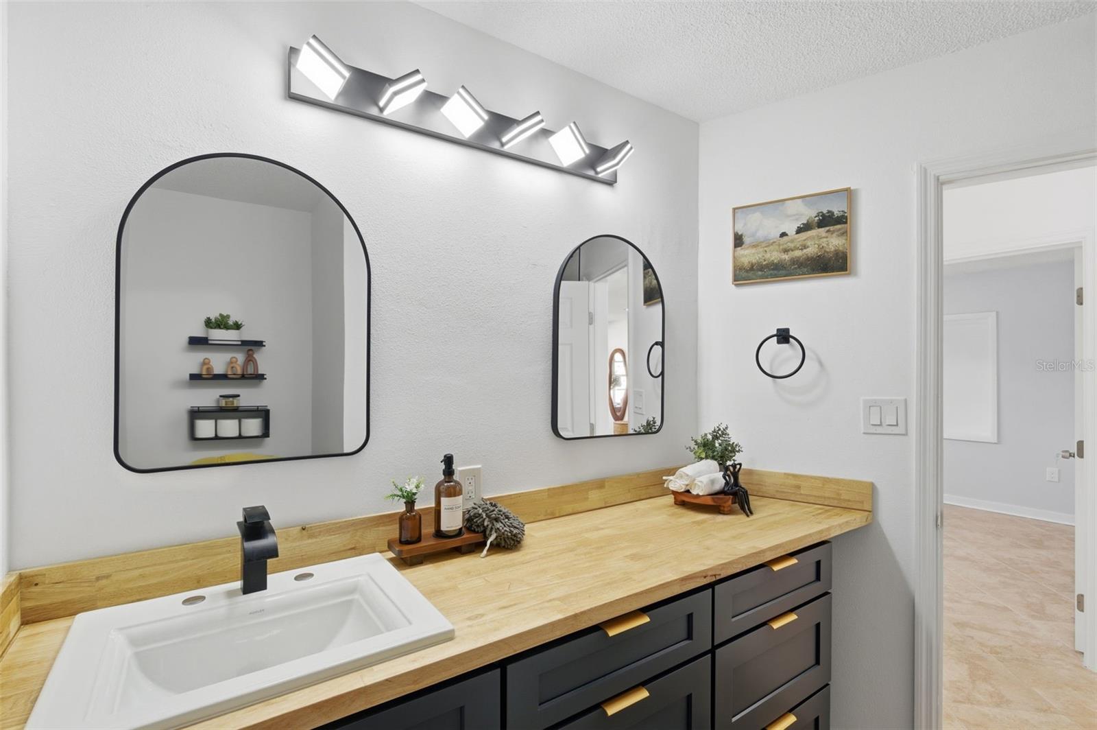 Image 68 of 100 For 2452 Baywood Drive E