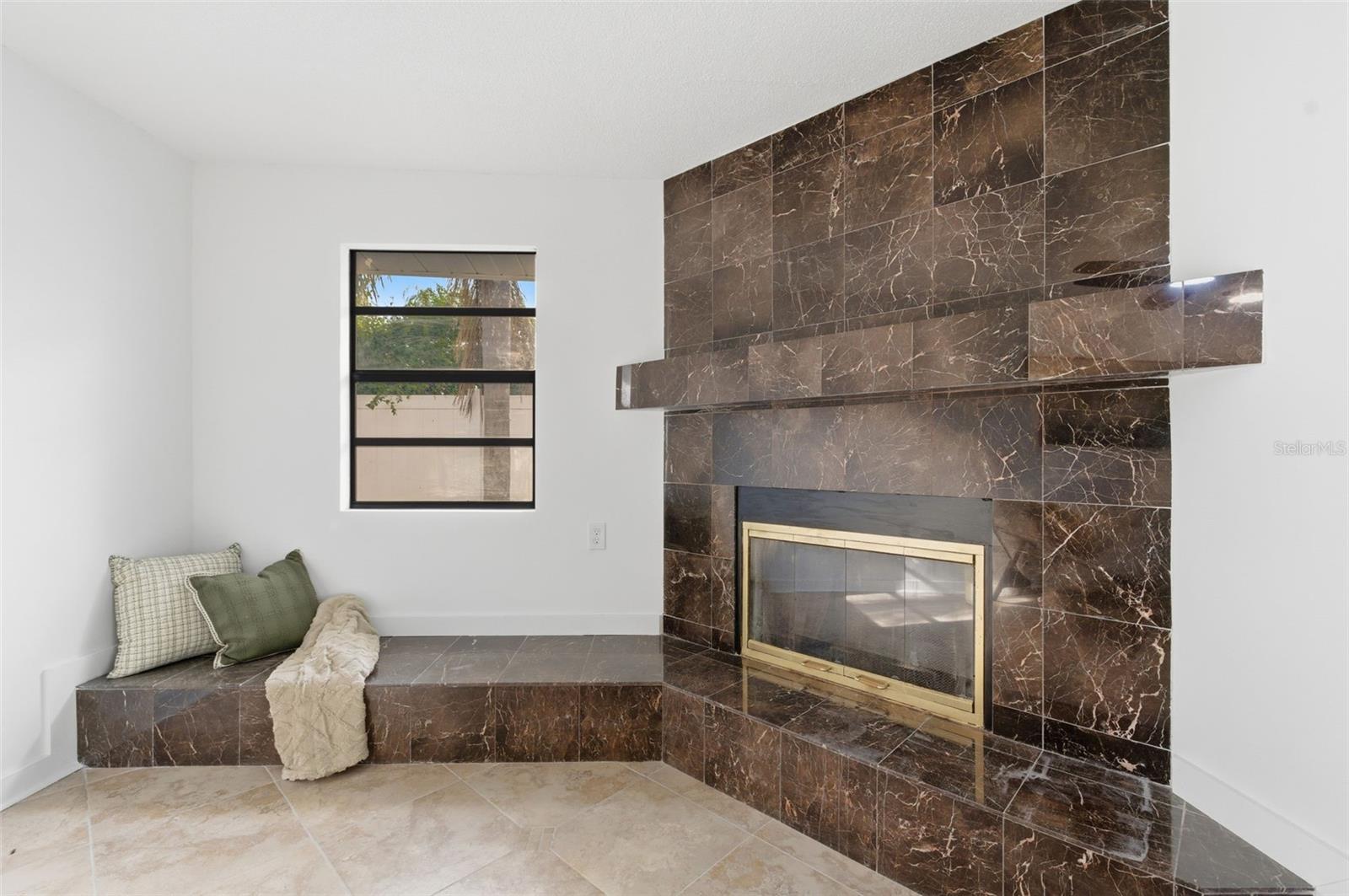 Image 76 of 100 For 2452 Baywood Drive E