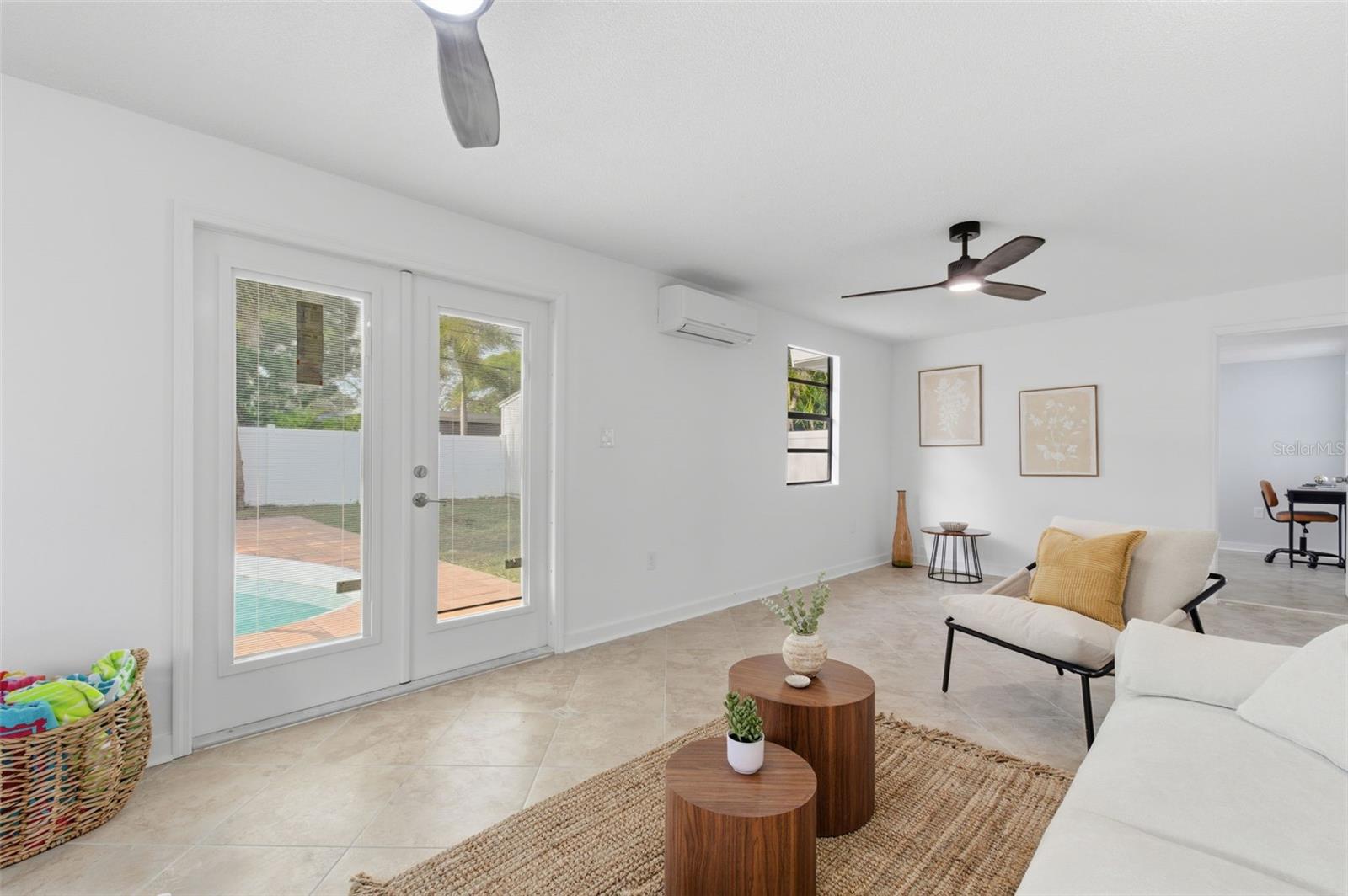 Image 82 of 100 For 2452 Baywood Drive E