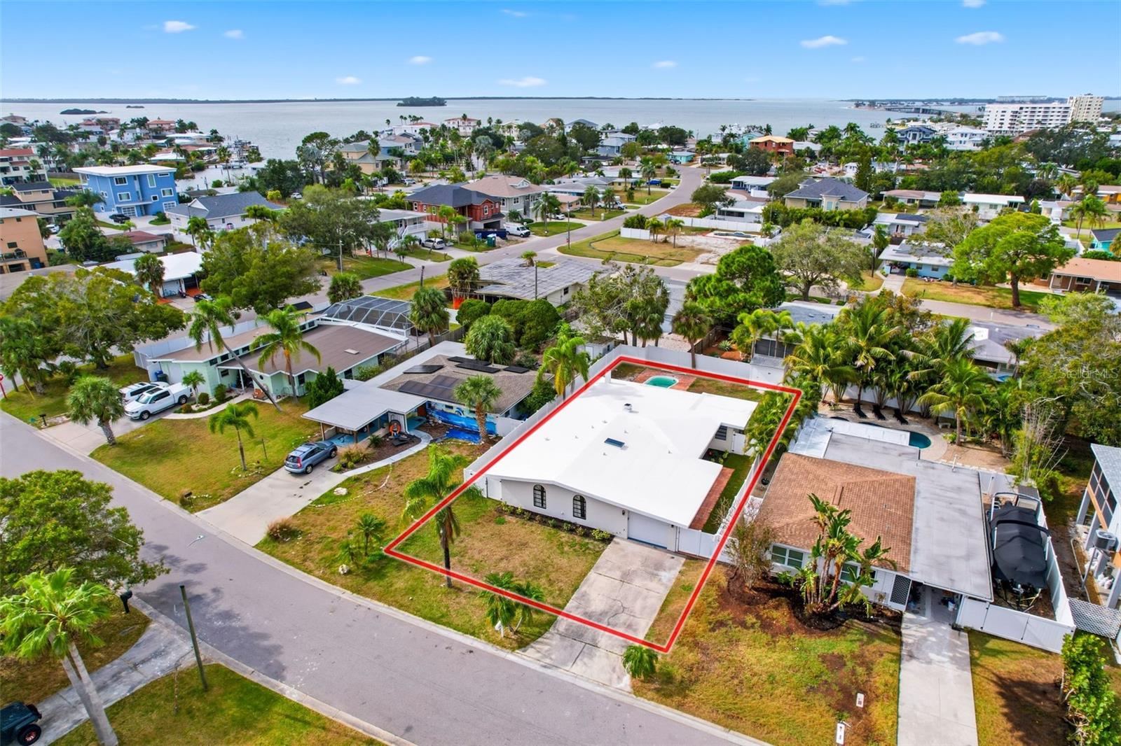 Image 95 of 100 For 2452 Baywood Drive E