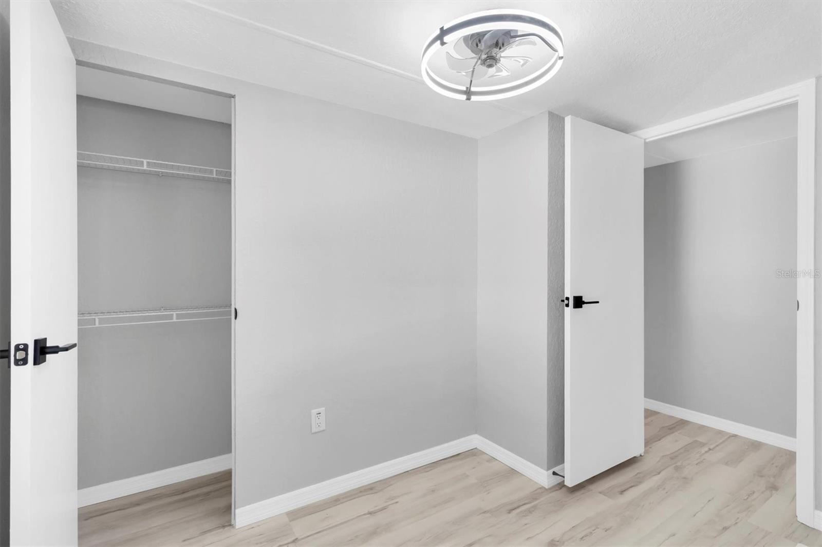 Image 22 of 45 For 13015 Coxswain Court