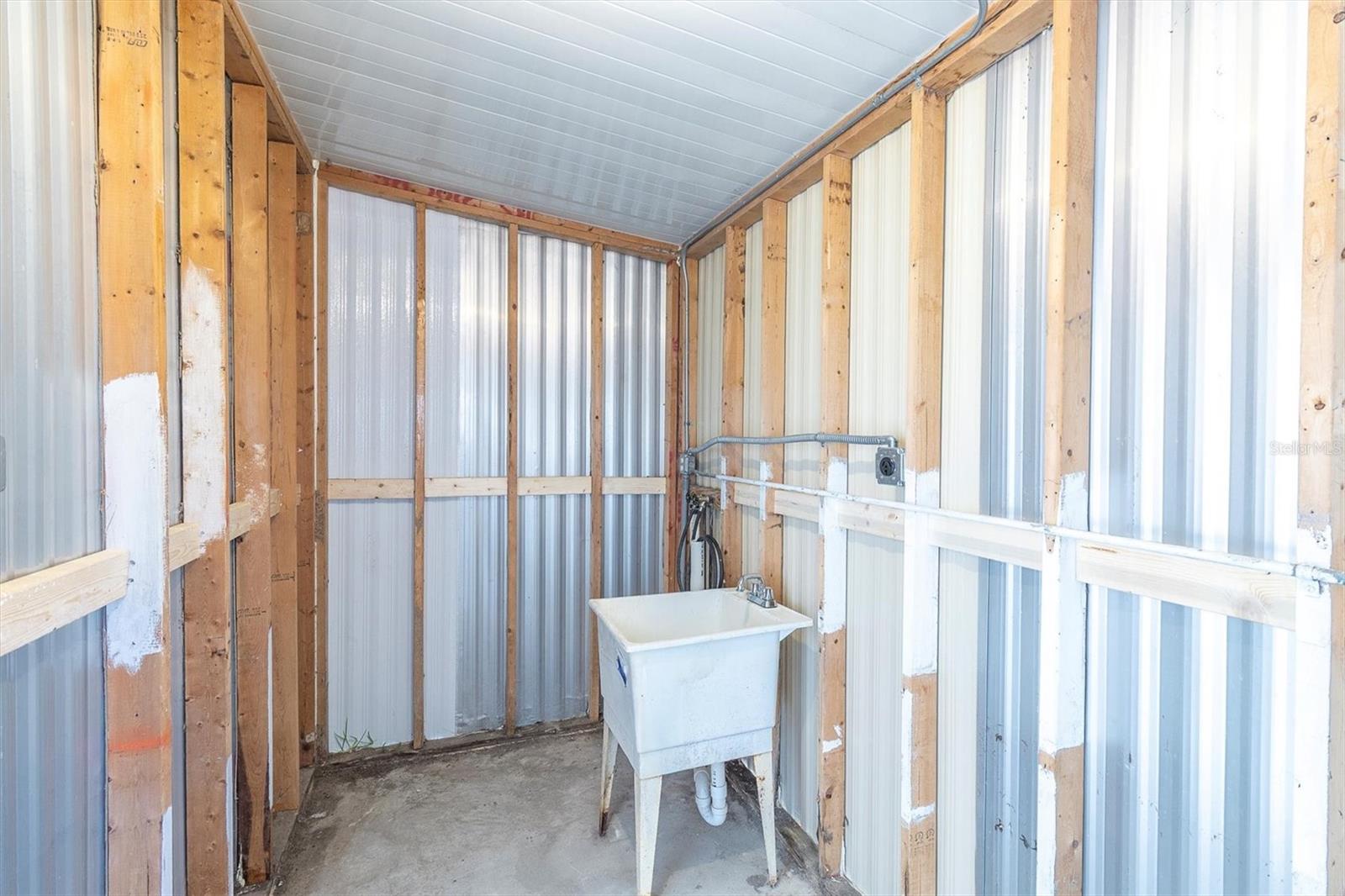 Image 38 of 45 For 13015 Coxswain Court