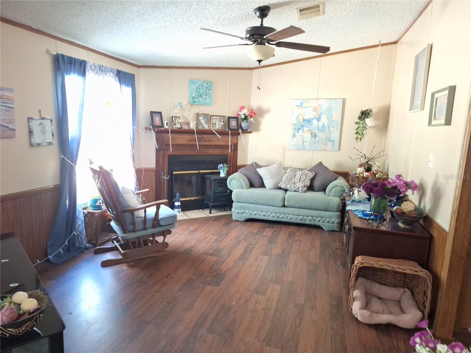 Image 22 of 97 For 13117 Media Lane