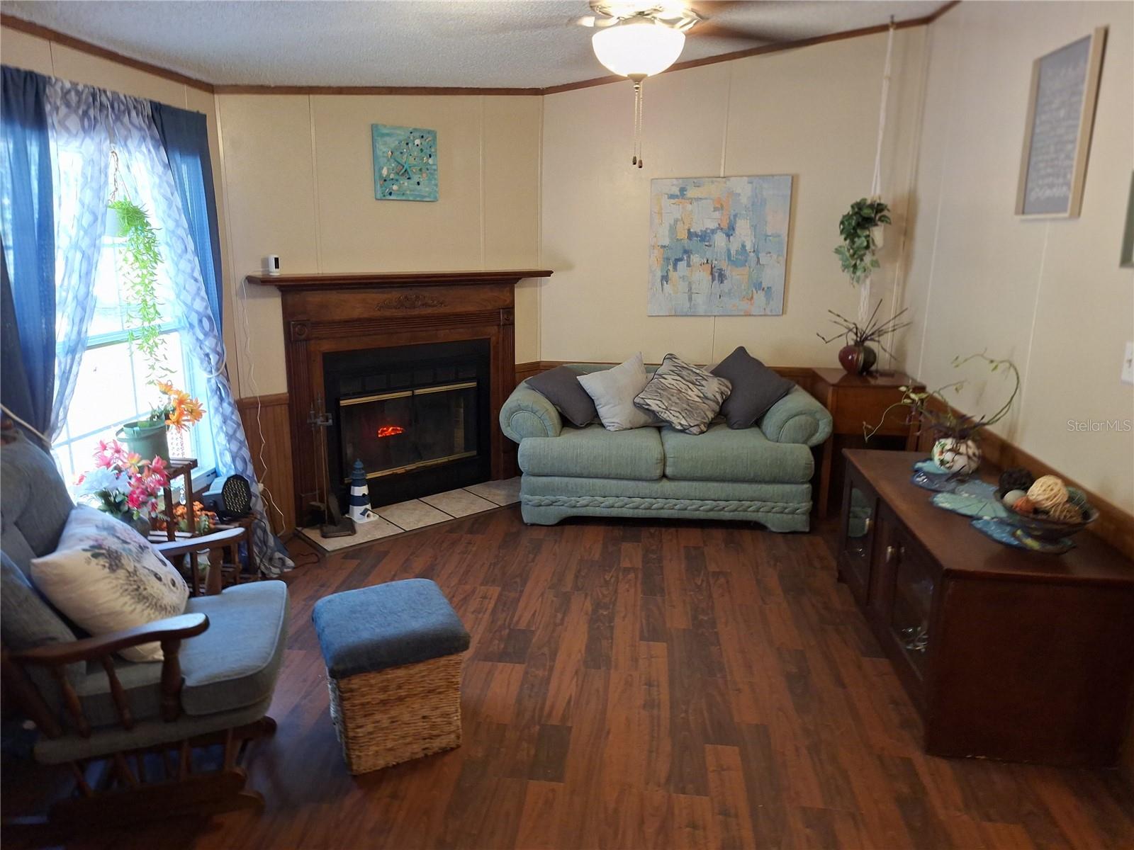 Image 23 of 97 For 13117 Media Lane