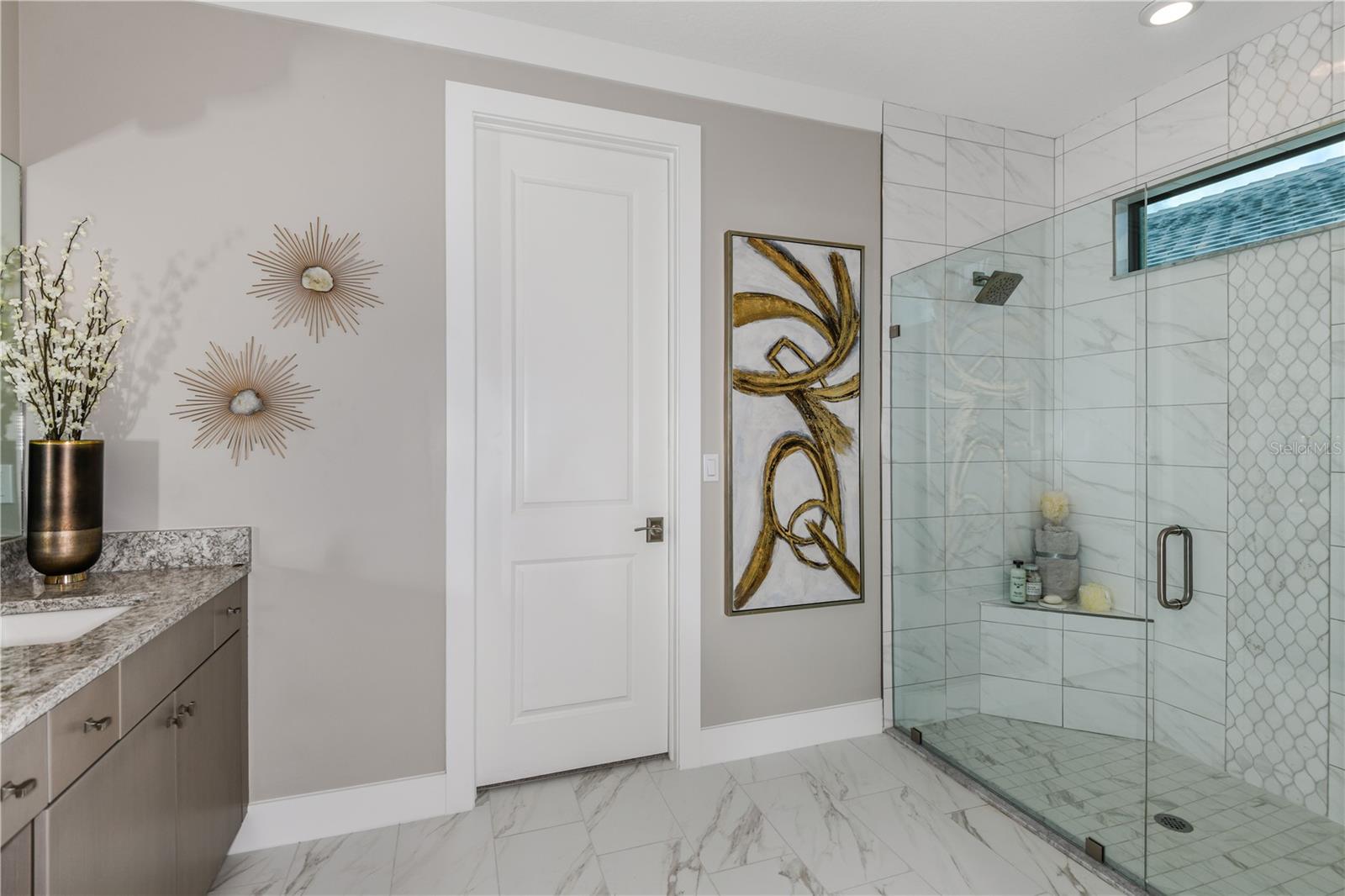 Image 22 of 66 For 18402 Rockport Place