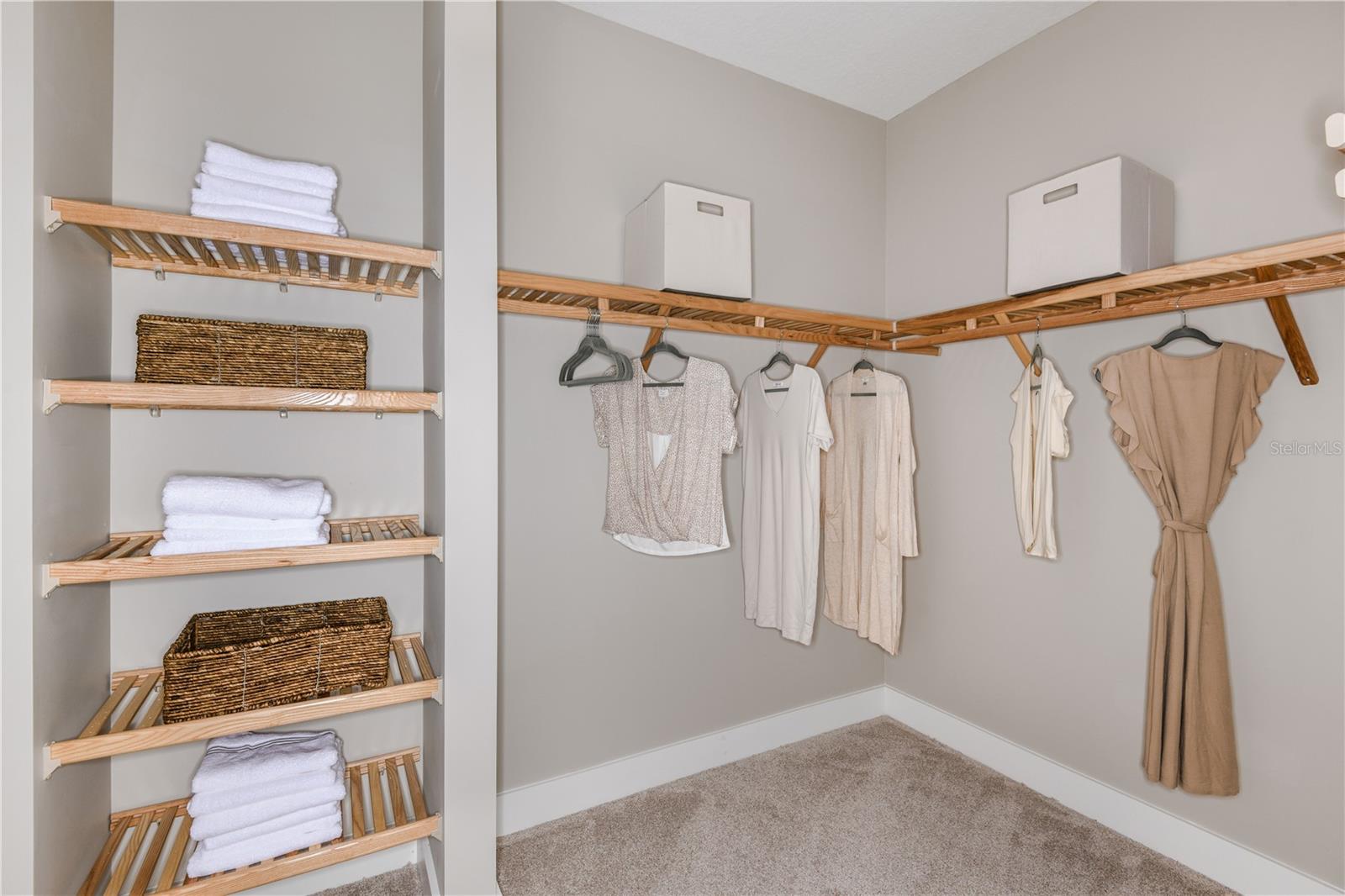 Image 25 of 66 For 18402 Rockport Place