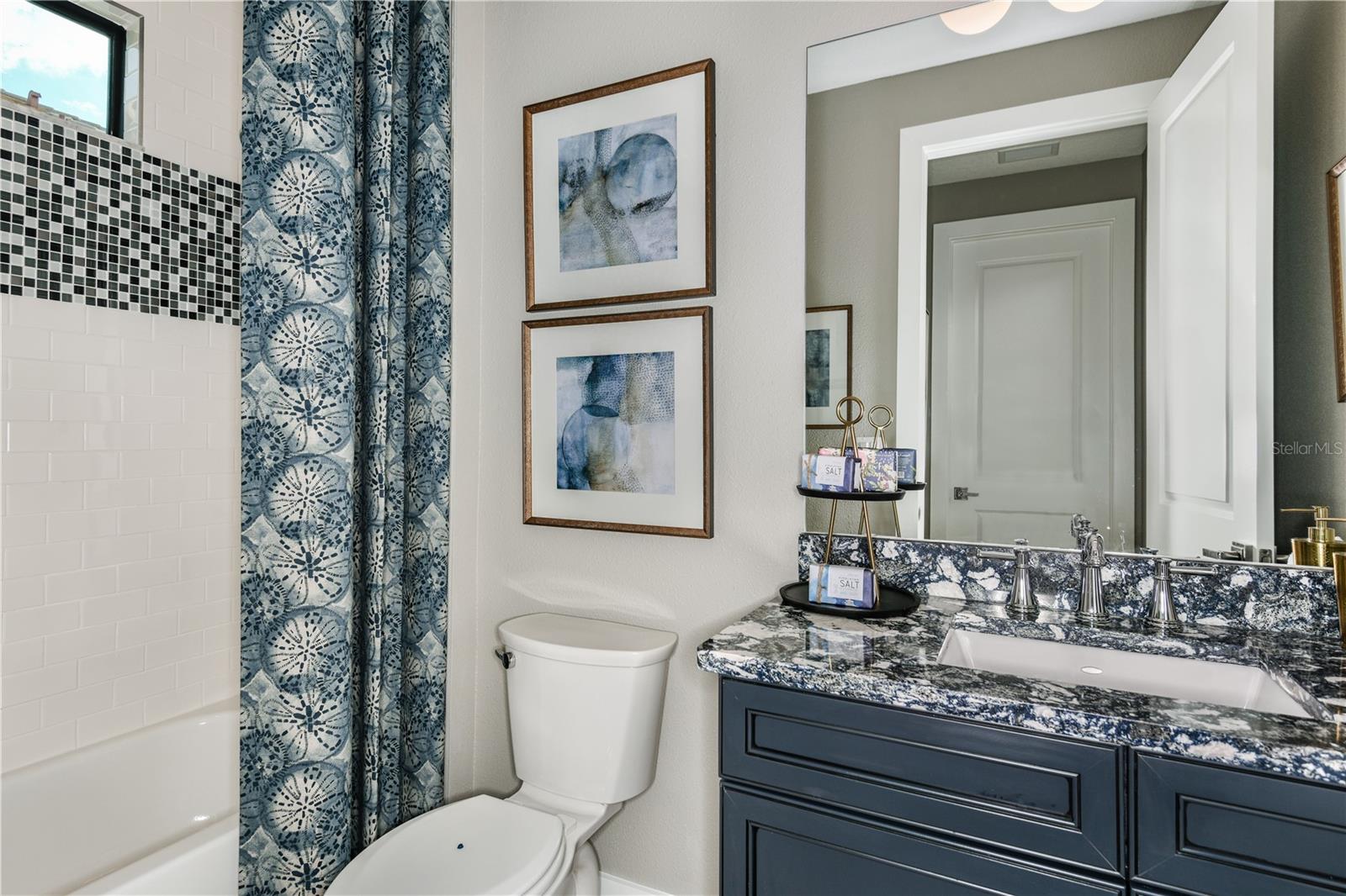 Image 22 of 66 For 18430 Rockport Place