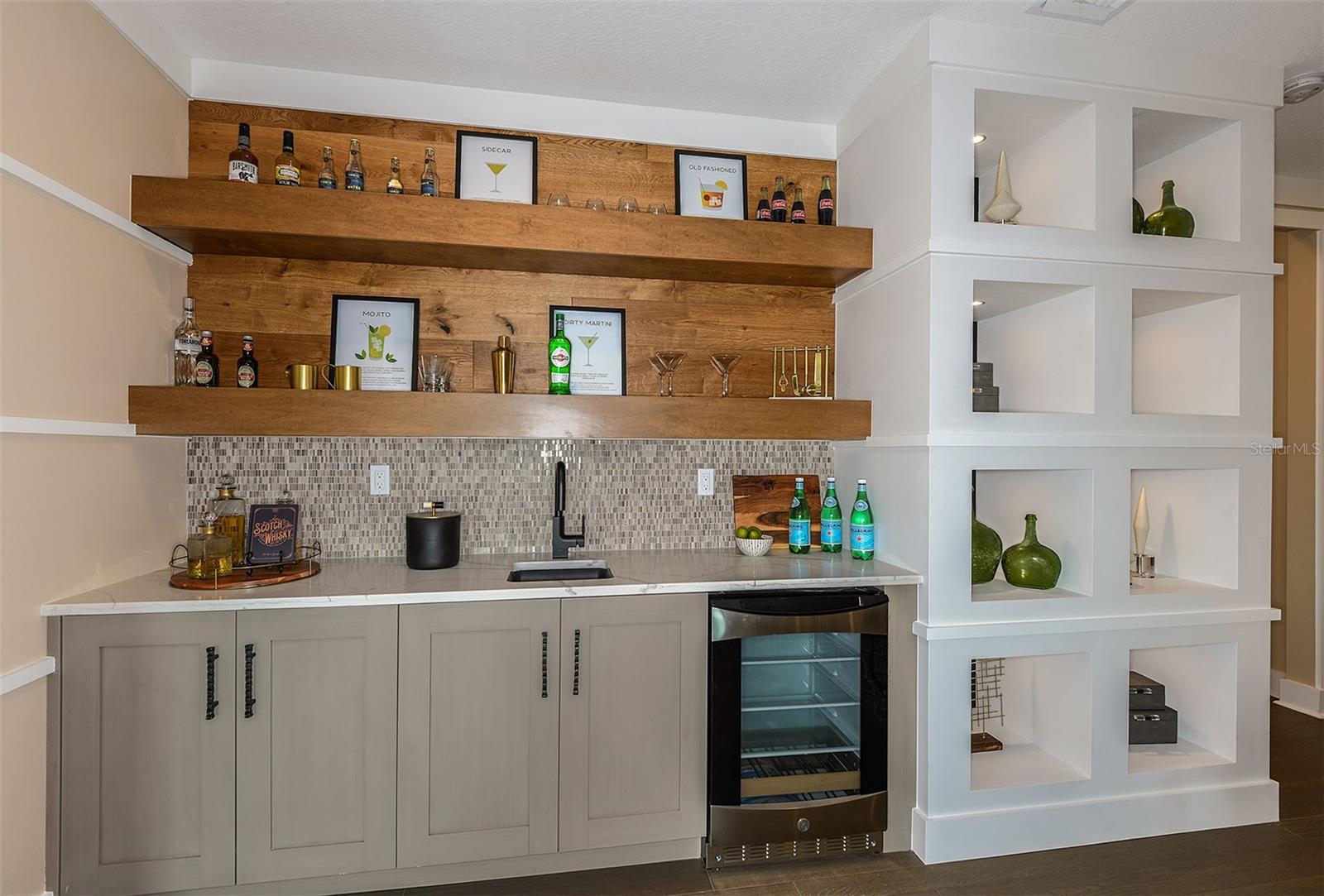 Image 26 of 77 For 18123 Cresswind Terrace