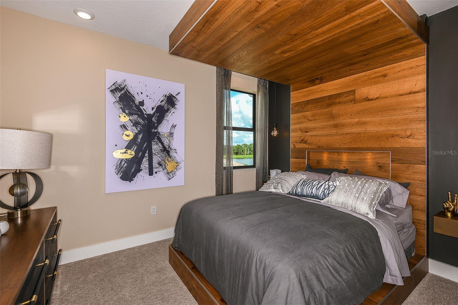 Image 34 of 77 For 18123 Cresswind Terrace