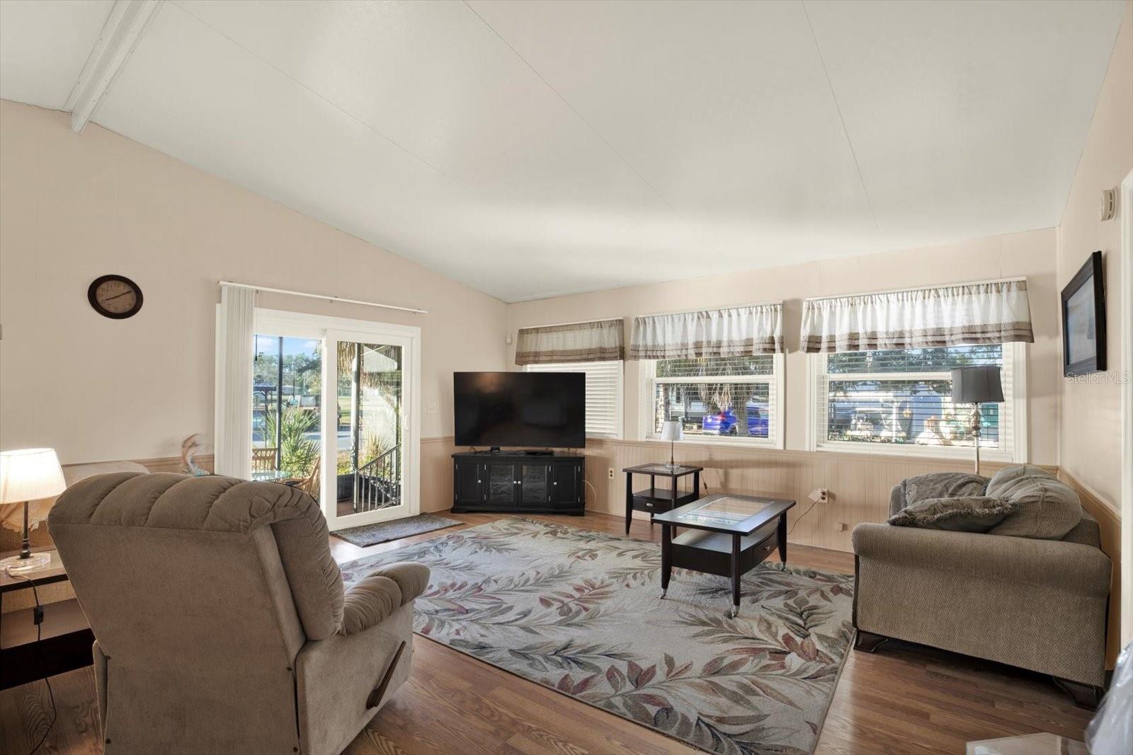 Image 3 of 18 For 9375 Grizzly Bear Lane