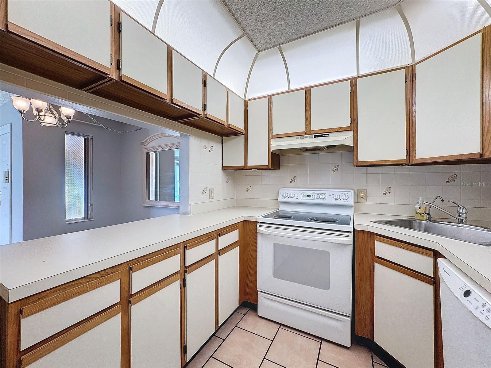 Image 22 of 53 For 13103 Cypress Hill Drive B2