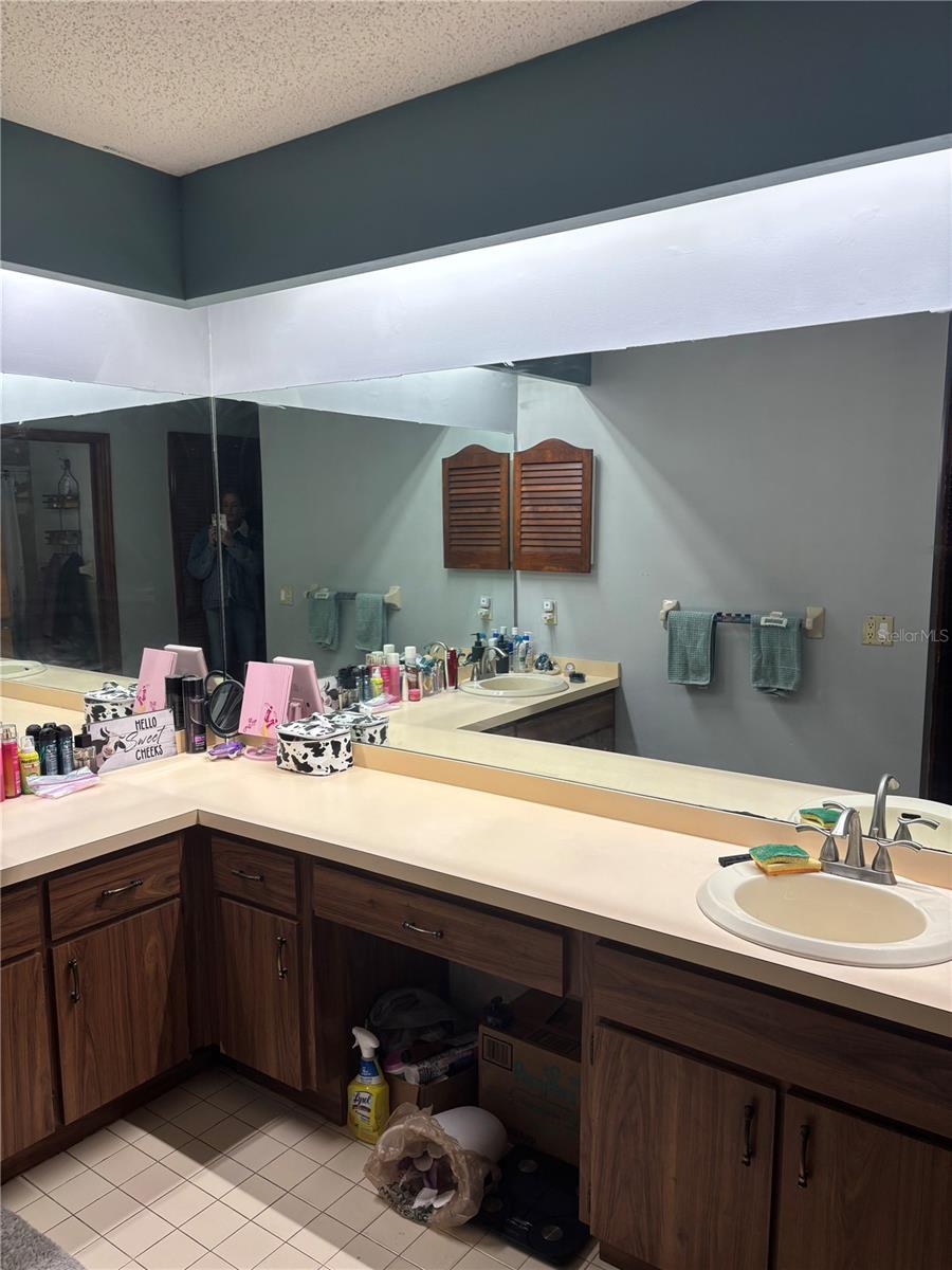 Image 4 of 15 For 20305 Gamble Drive