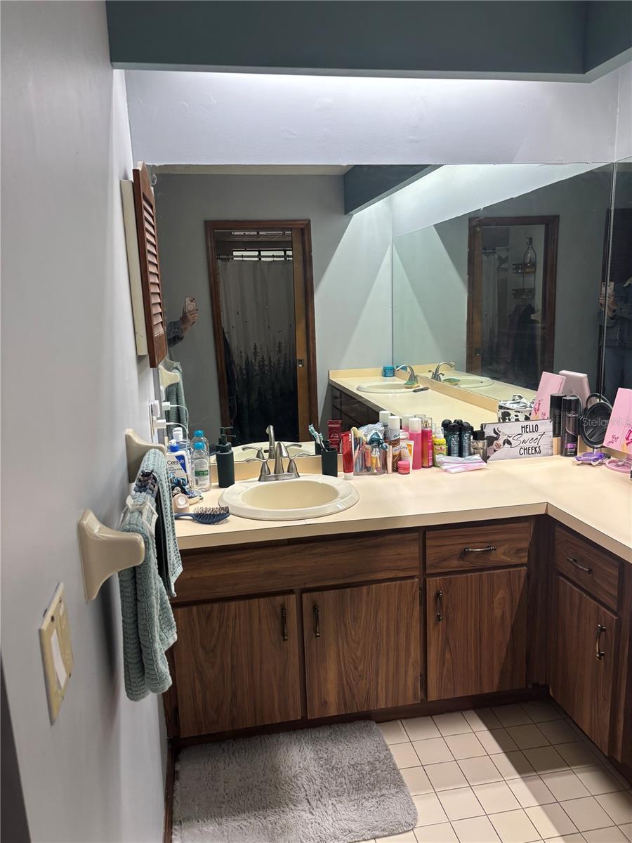 Image 5 of 15 For 20305 Gamble Drive