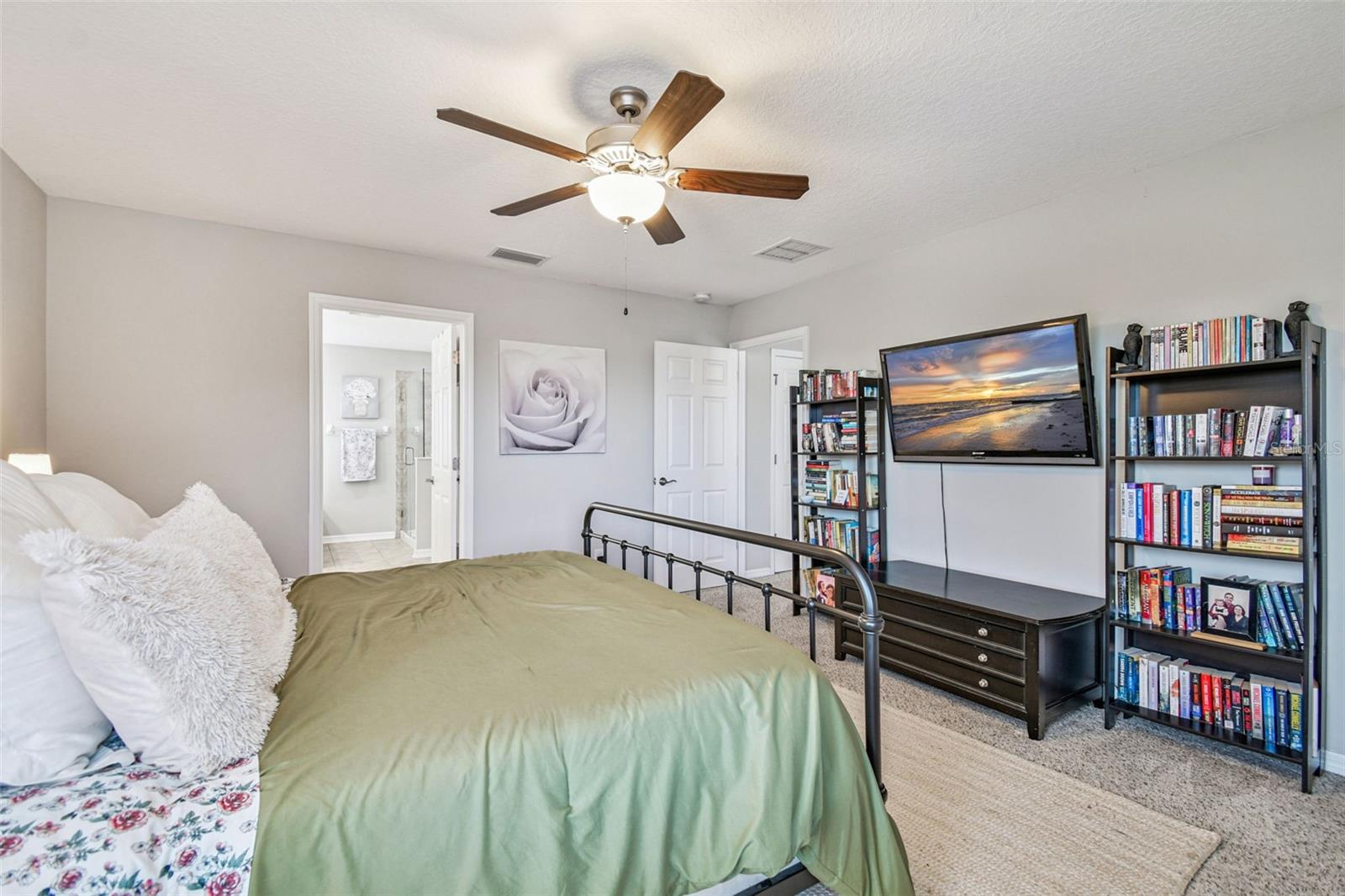 Image 26 of 52 For 2974 Chapin Pass