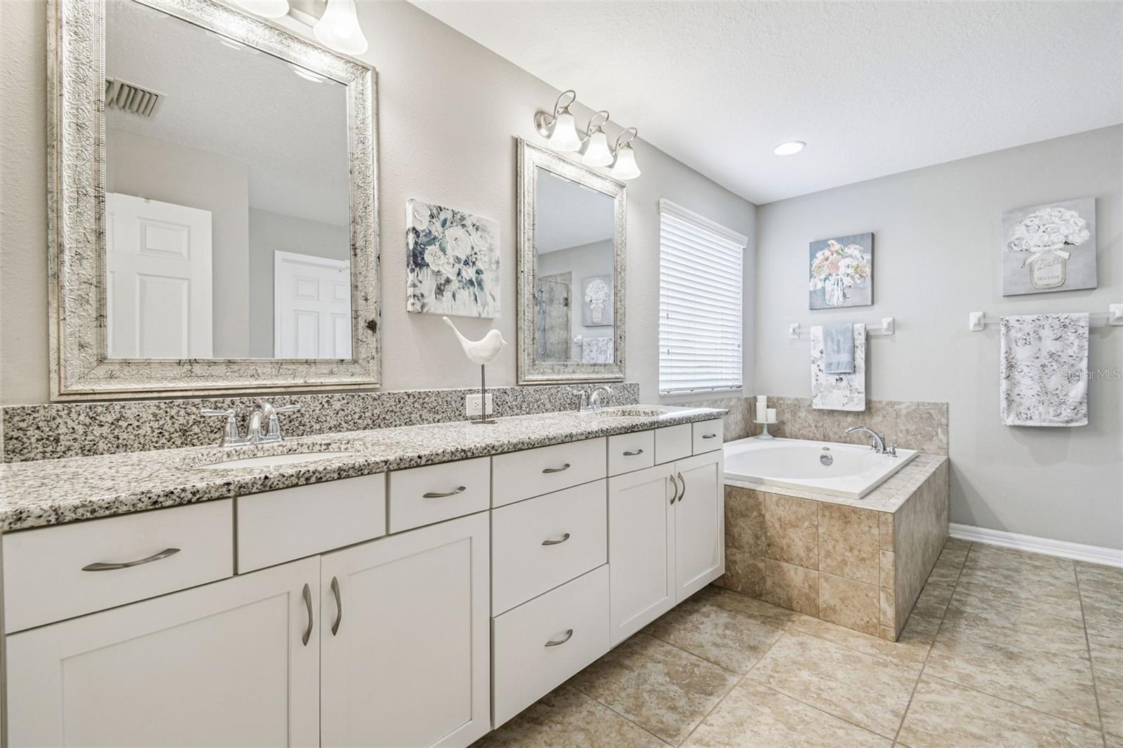 Image 28 of 52 For 2974 Chapin Pass