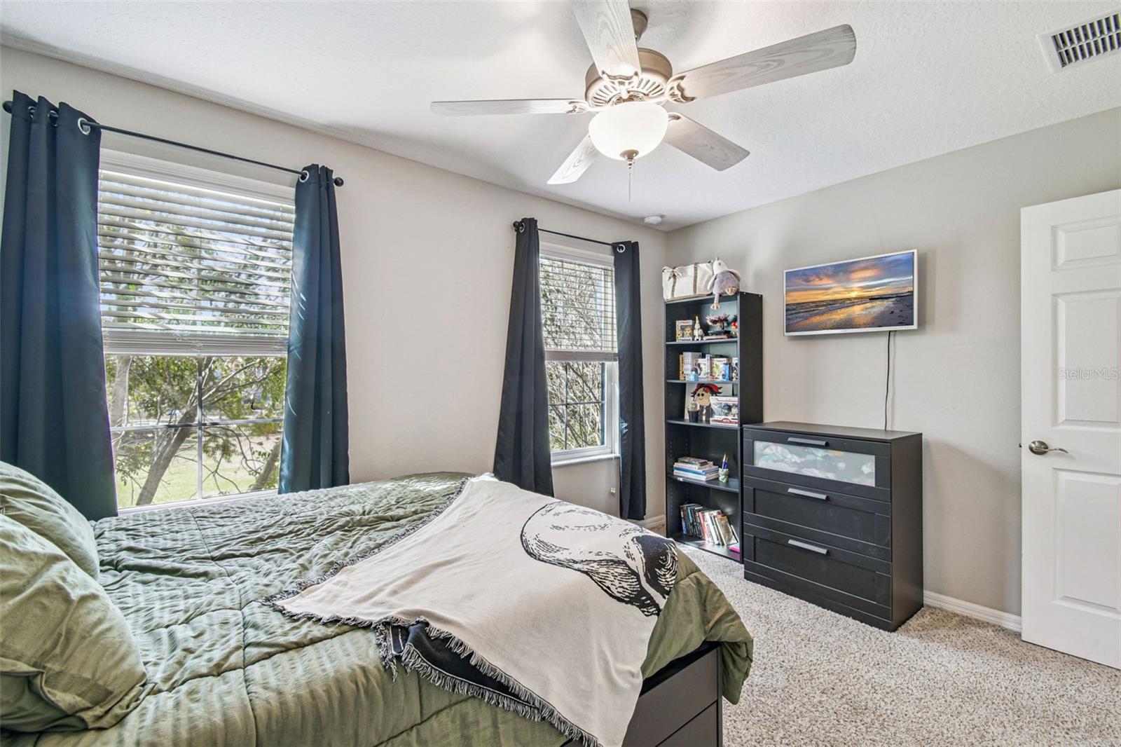 Image 32 of 52 For 2974 Chapin Pass