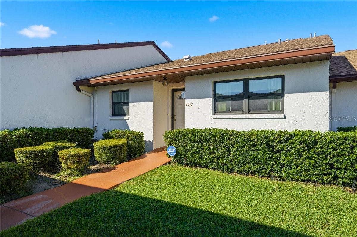 Image 2 of 22 For 7917 Radcliffe Circle