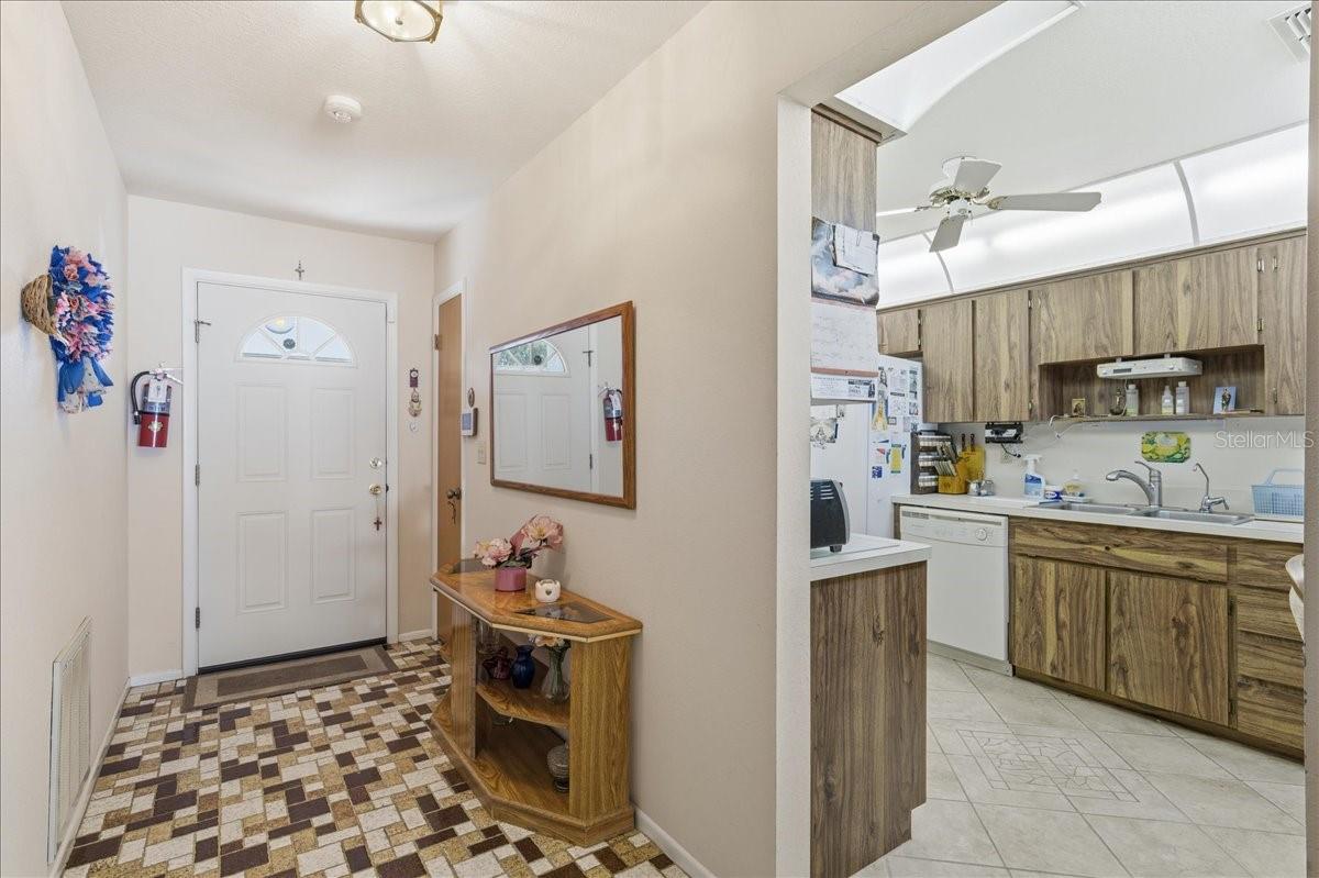 Image 6 of 22 For 7917 Radcliffe Circle