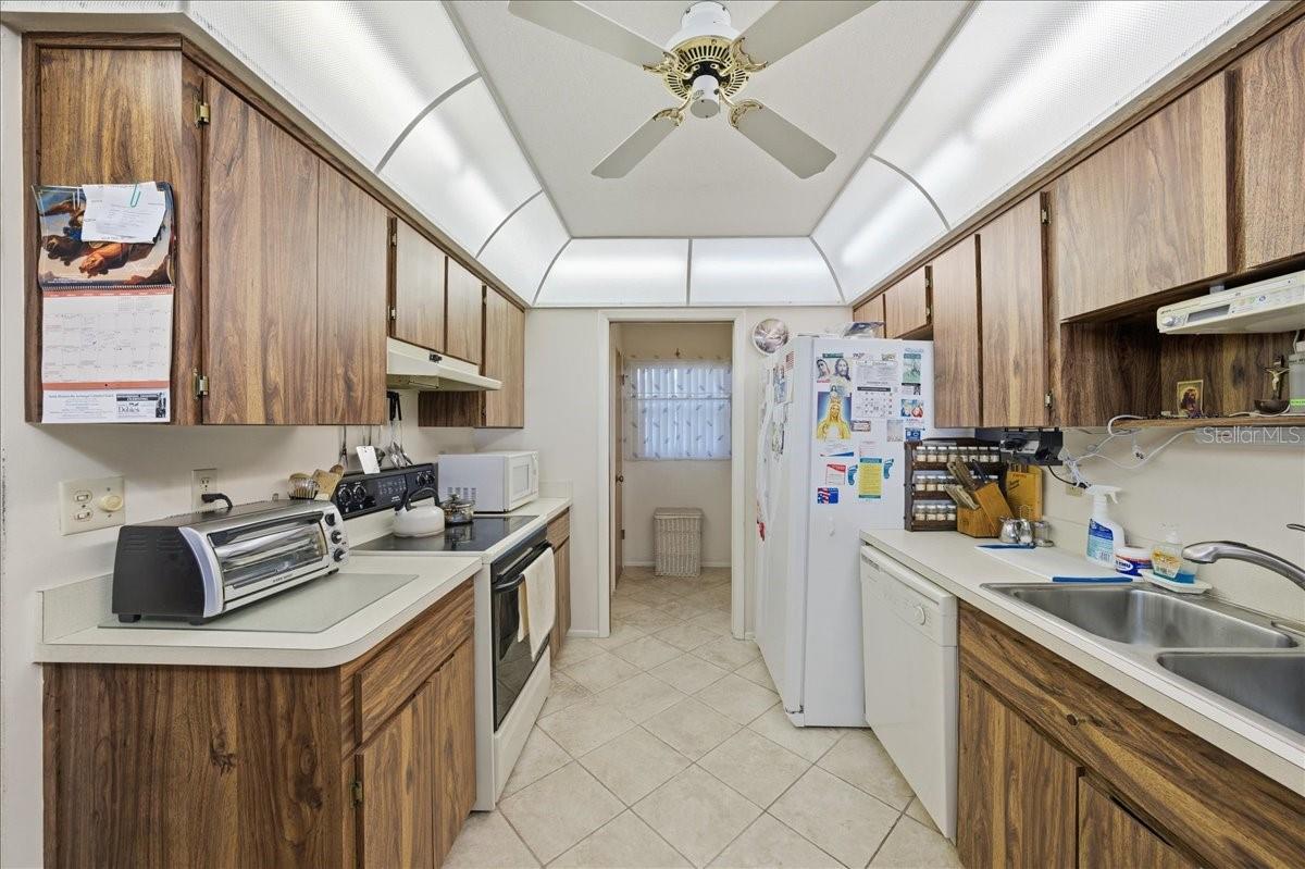 Image 7 of 22 For 7917 Radcliffe Circle