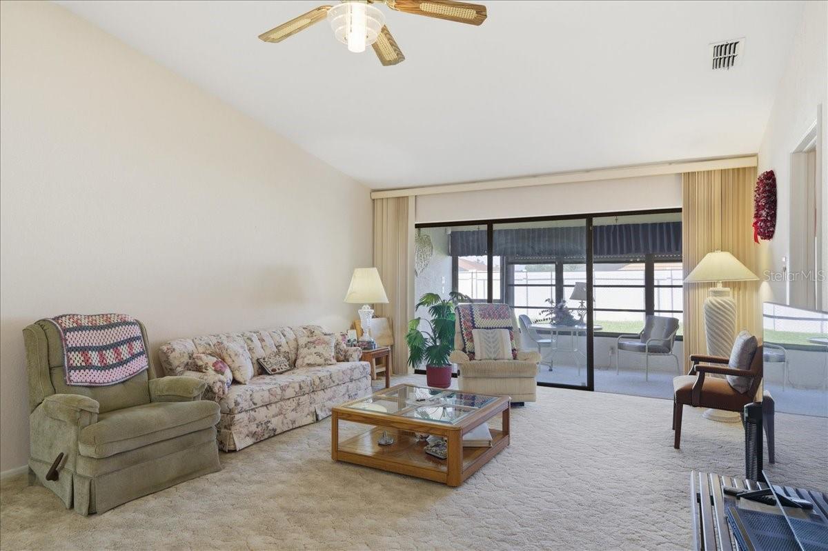 Image 9 of 22 For 7917 Radcliffe Circle