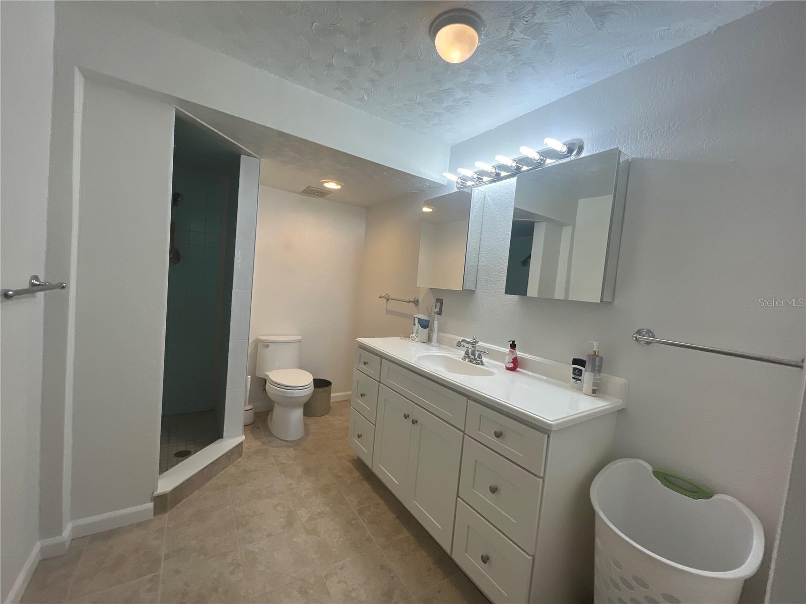 Image 17 of 41 For 14208 Shiloh Court