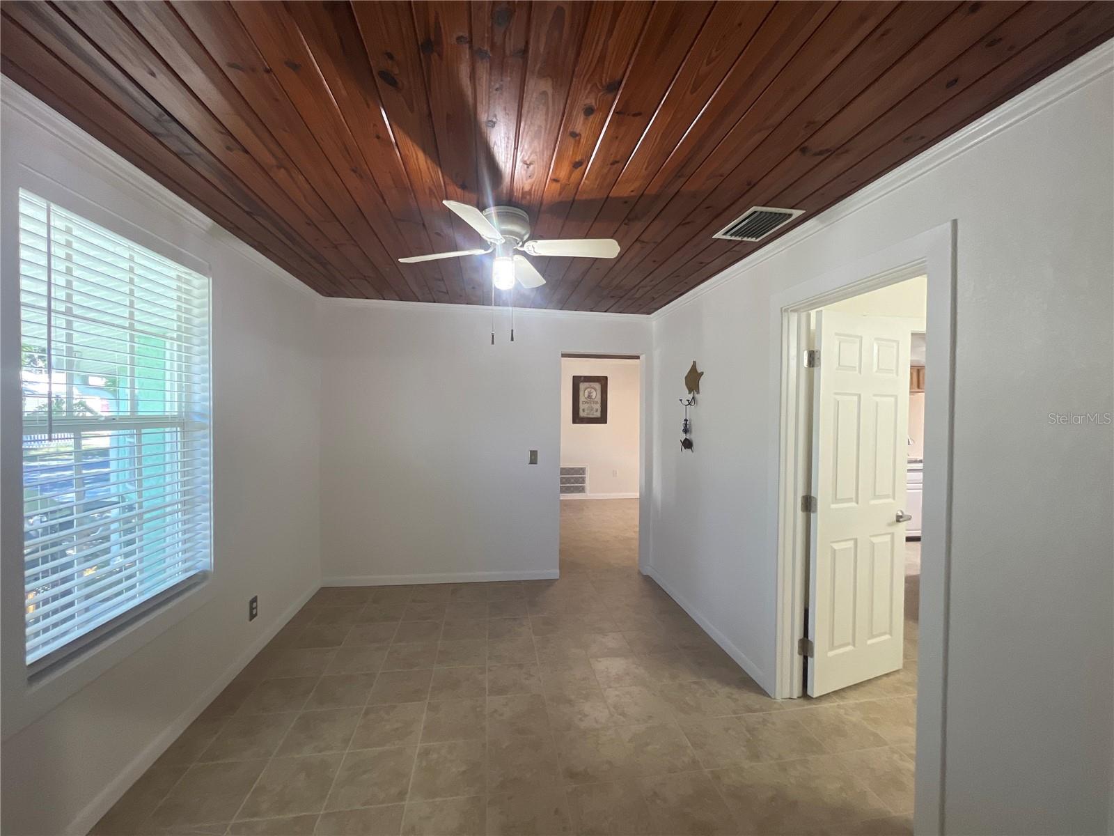 Image 18 of 41 For 14208 Shiloh Court