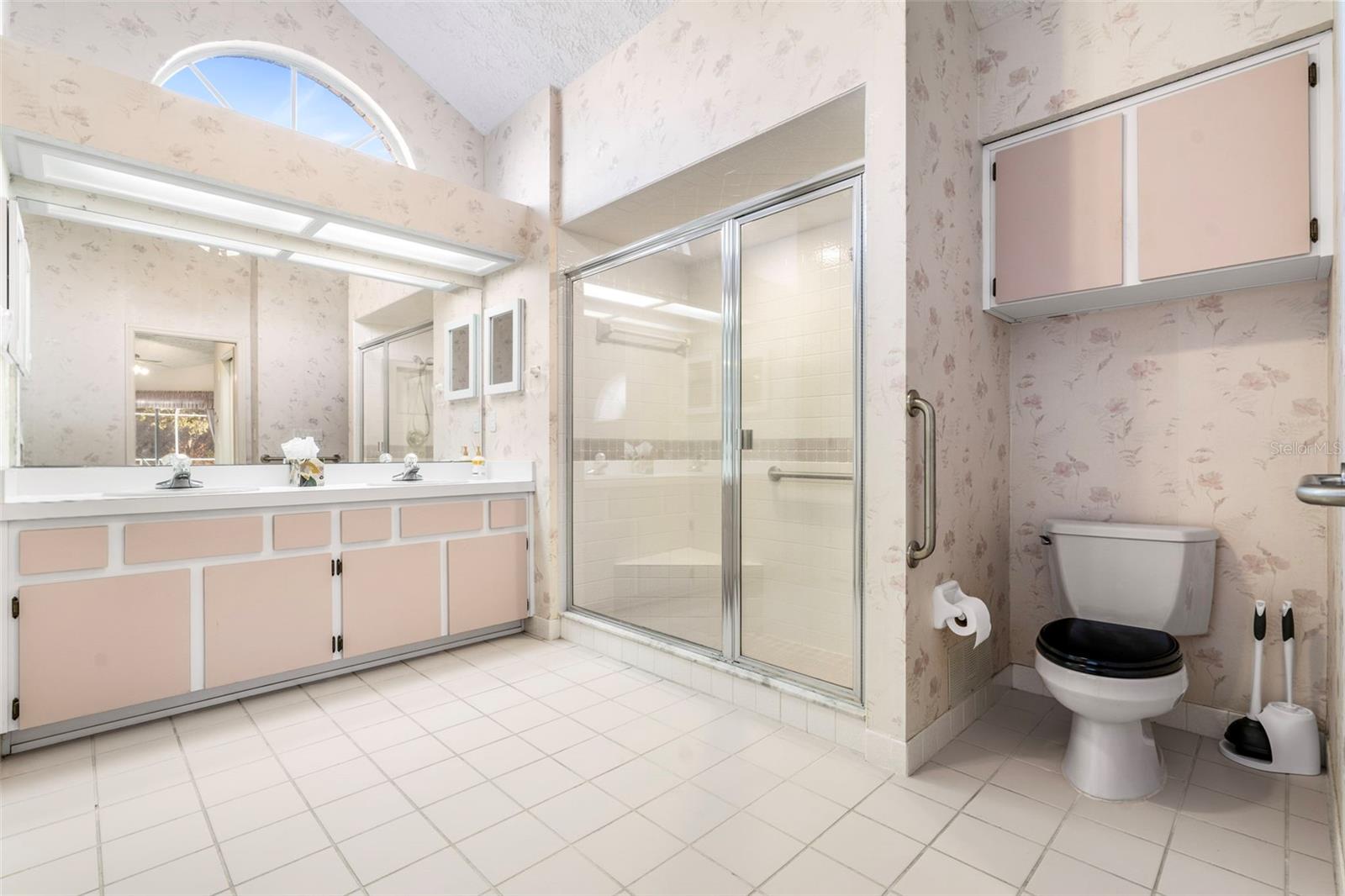 Image 30 of 49 For 1091 Tournament Drive