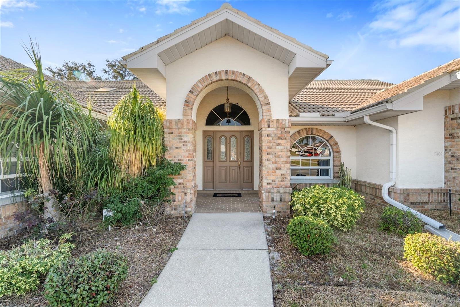 Image 4 of 49 For 1091 Tournament Drive