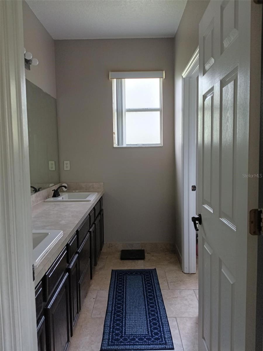 Image 25 of 31 For 11013 Desert Sparrow Avenue