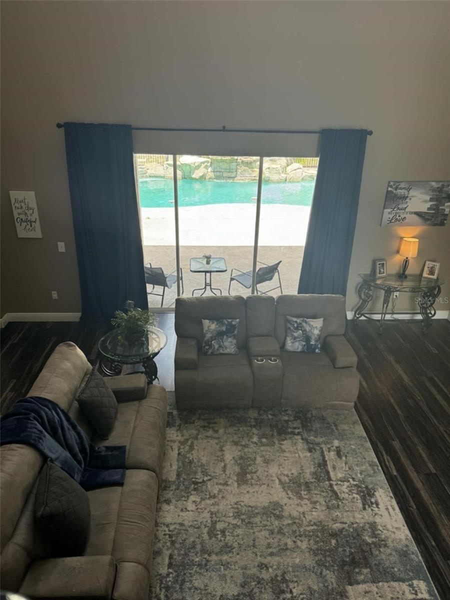 Image 6 of 31 For 11013 Desert Sparrow Avenue