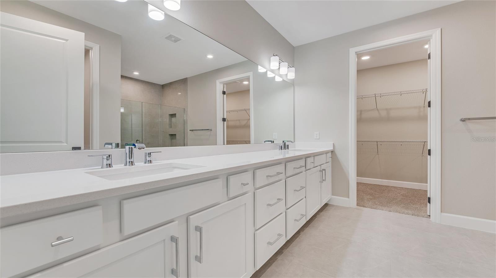 Image 23 of 31 For 1235 Cresswind Boulevard