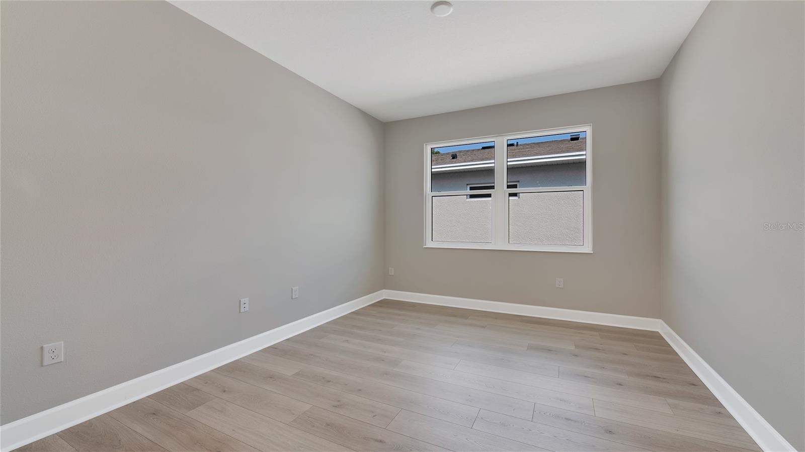 Image 29 of 31 For 1235 Cresswind Boulevard