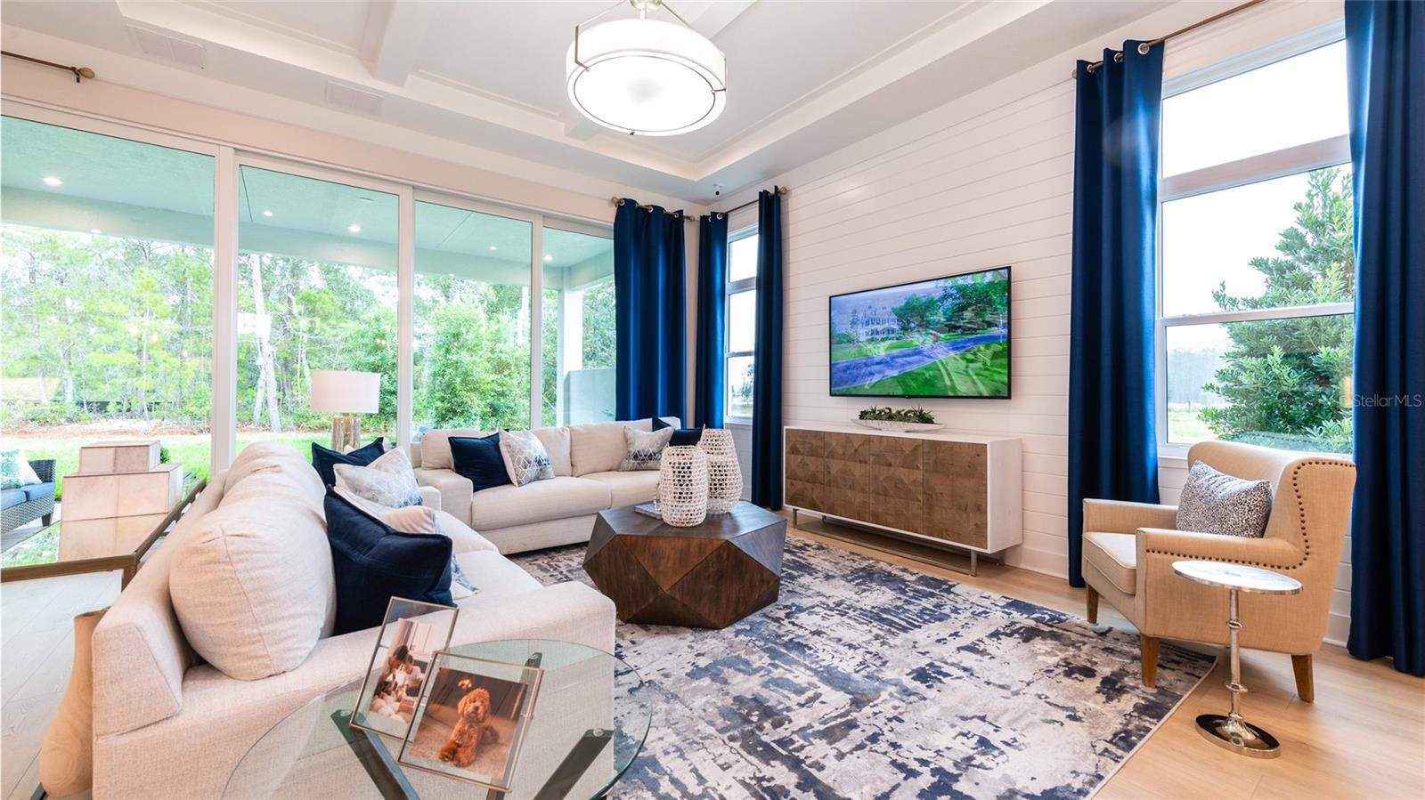 Image 13 of 53 For 1058 Liliana Drive