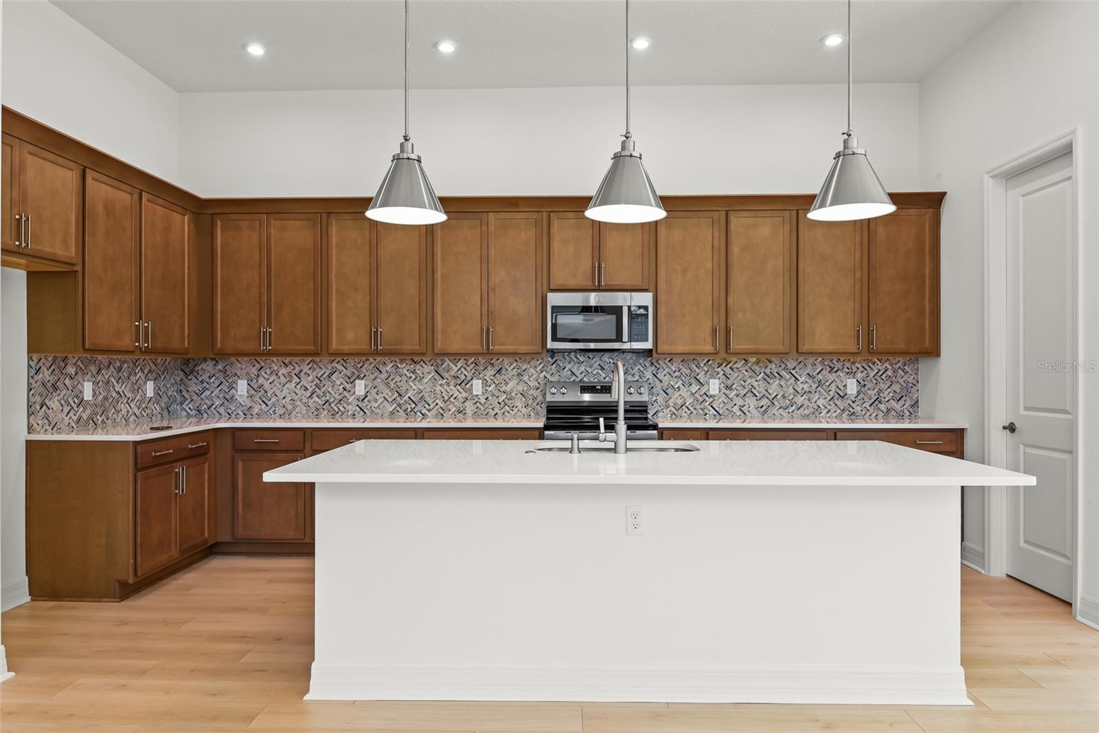 Image 39 of 53 For 1058 Liliana Drive