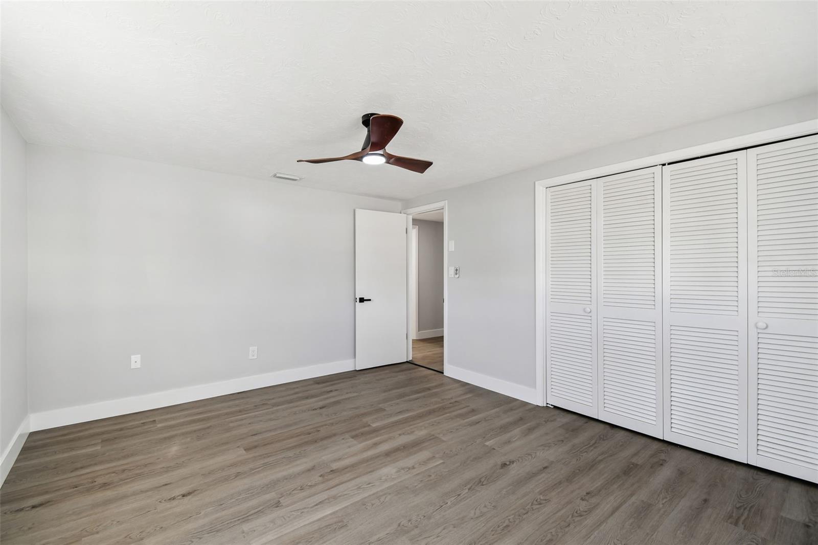 Image 24 of 62 For 4822 Panorama Avenue