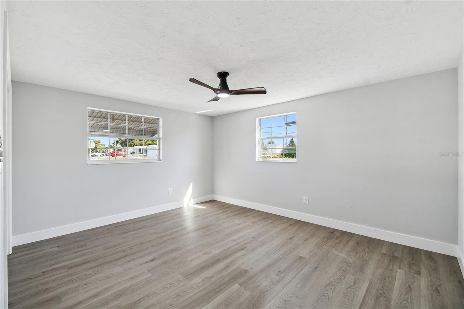 Image 26 of 62 For 4822 Panorama Avenue