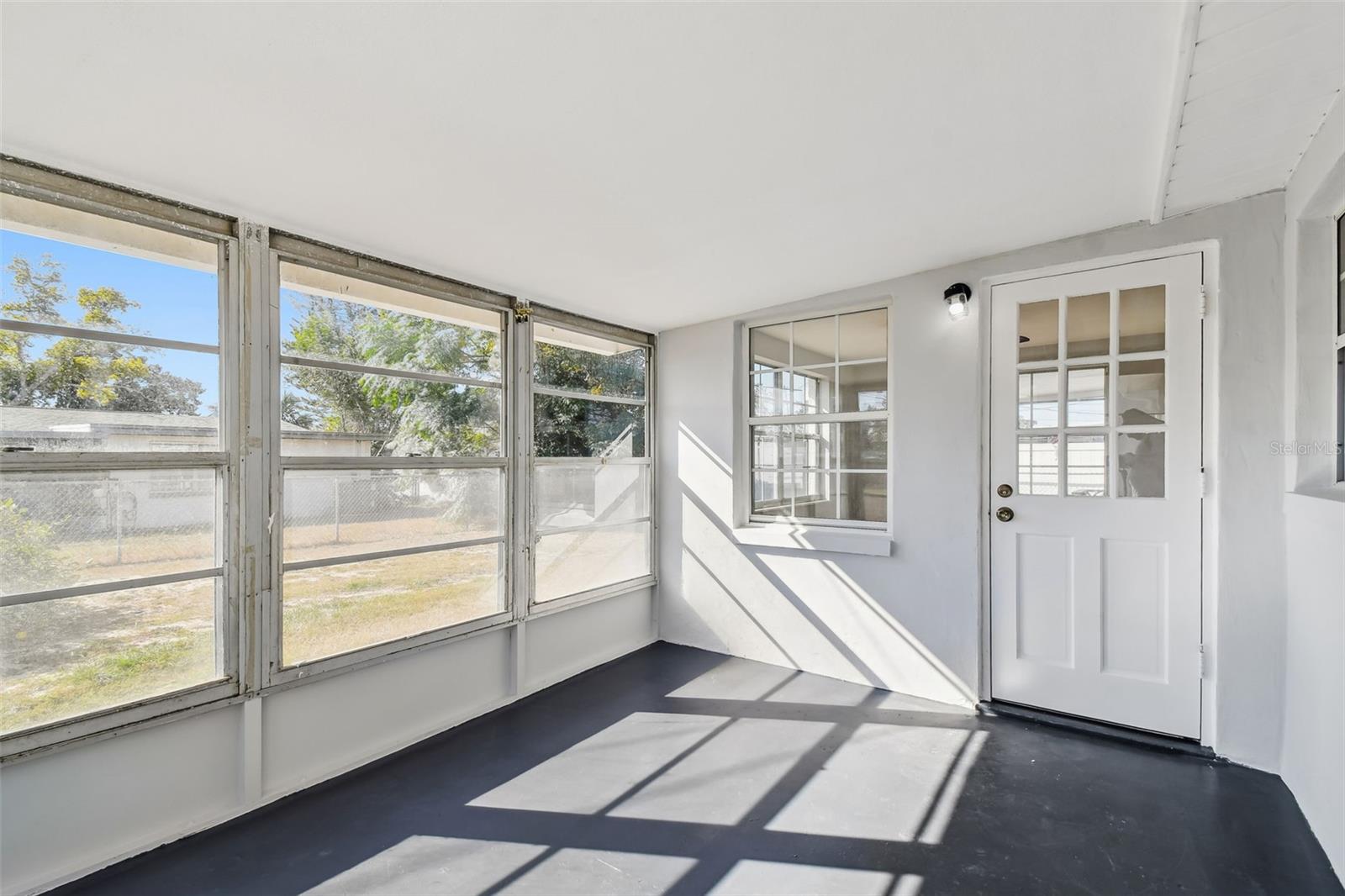 Image 34 of 62 For 4822 Panorama Avenue