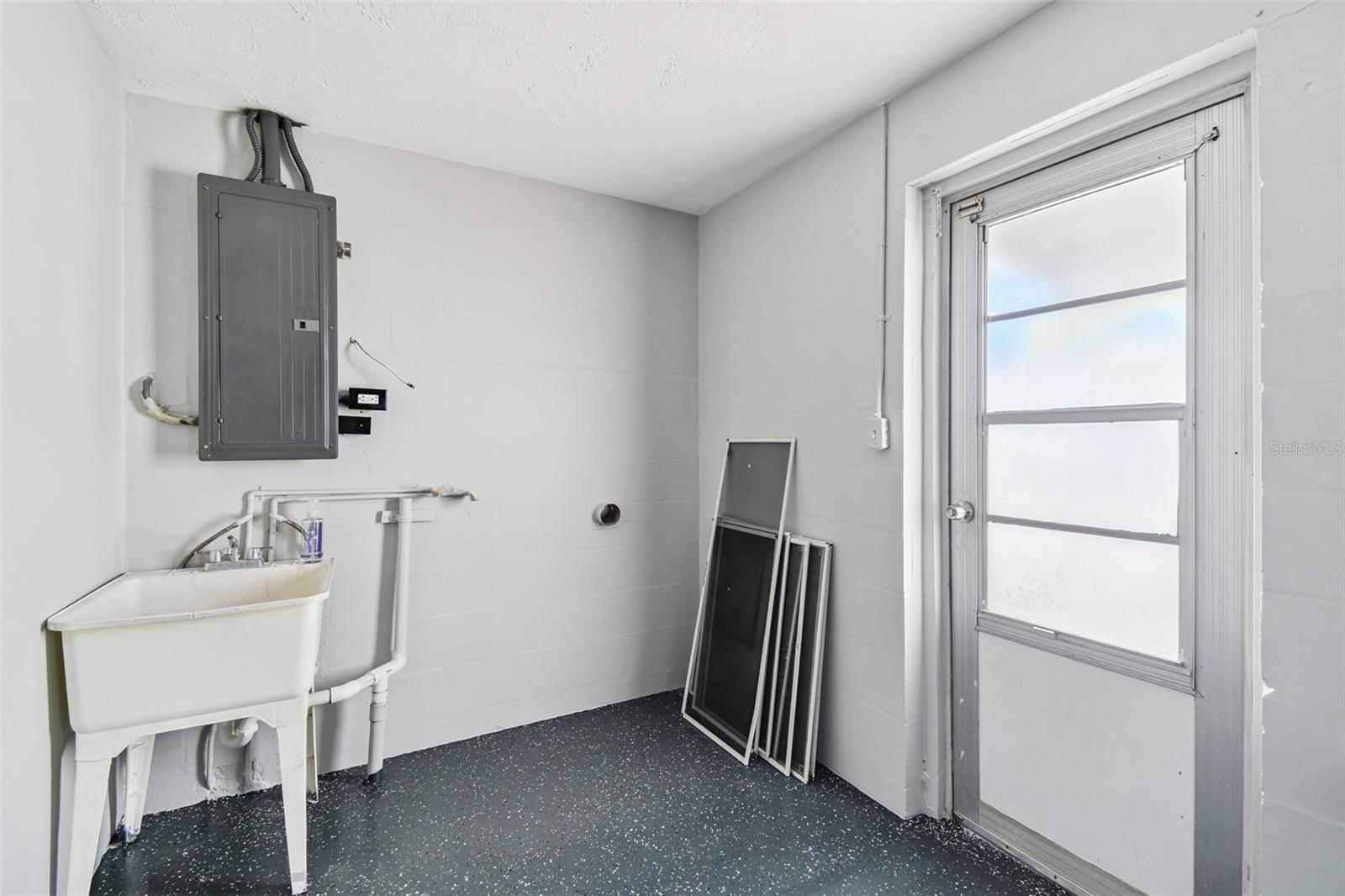 Image 37 of 62 For 4822 Panorama Avenue