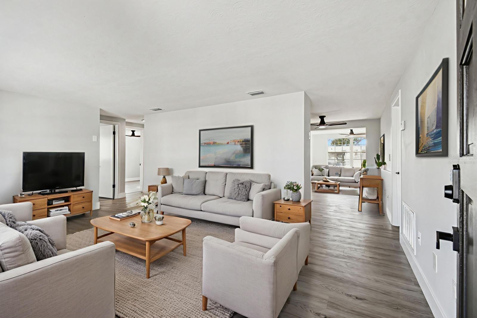 Image 5 of 62 For 4822 Panorama Avenue