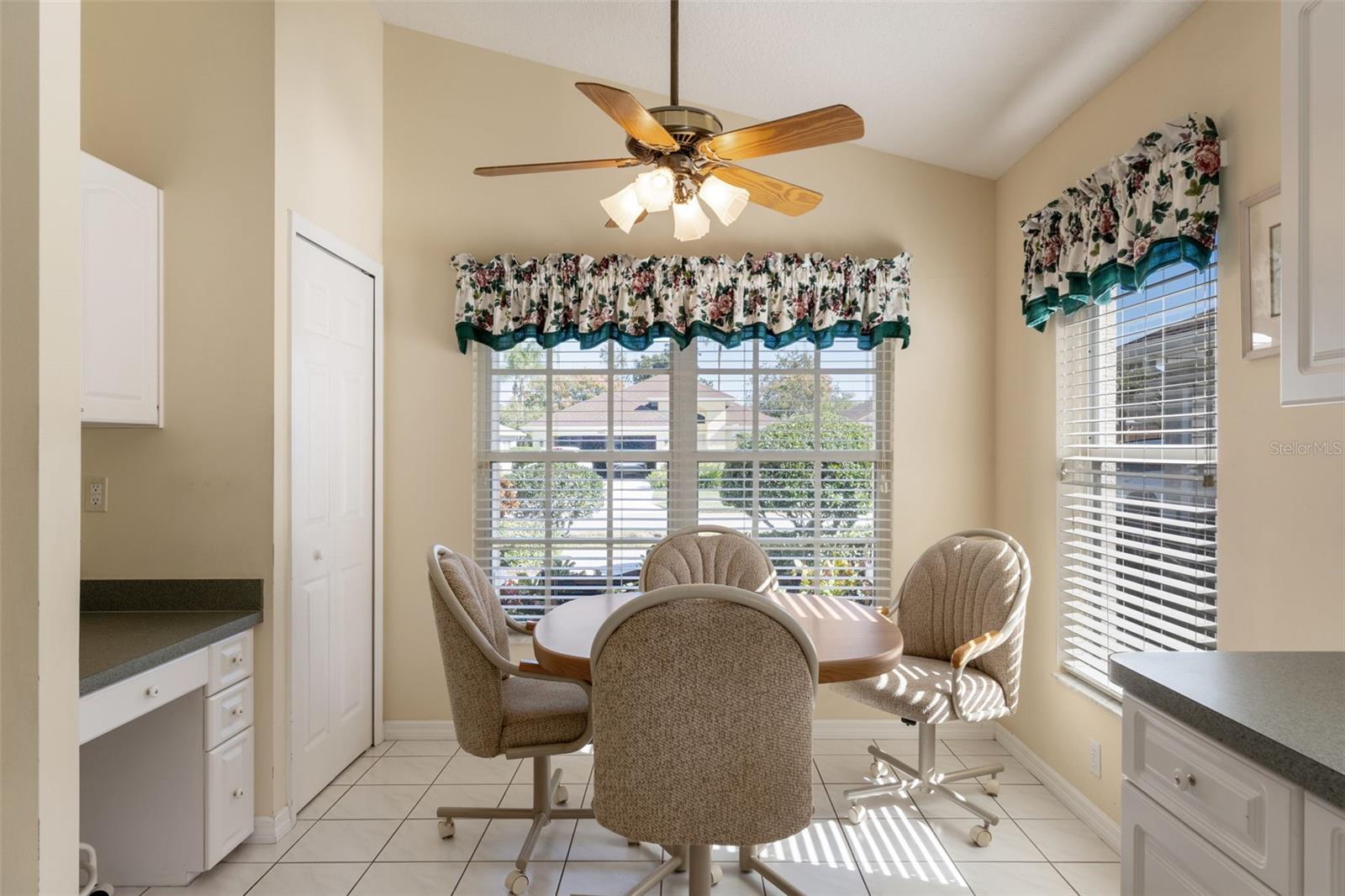 Image 19 of 40 For 14139 Whitecap Avenue