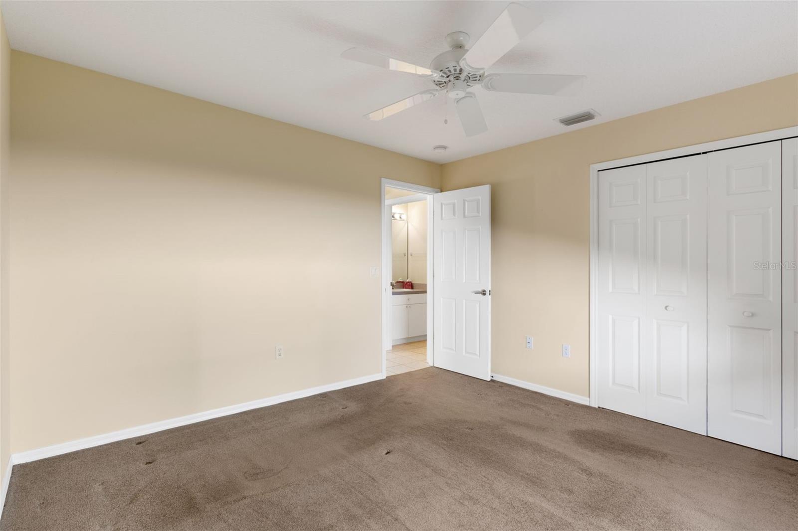 Image 29 of 40 For 14139 Whitecap Avenue