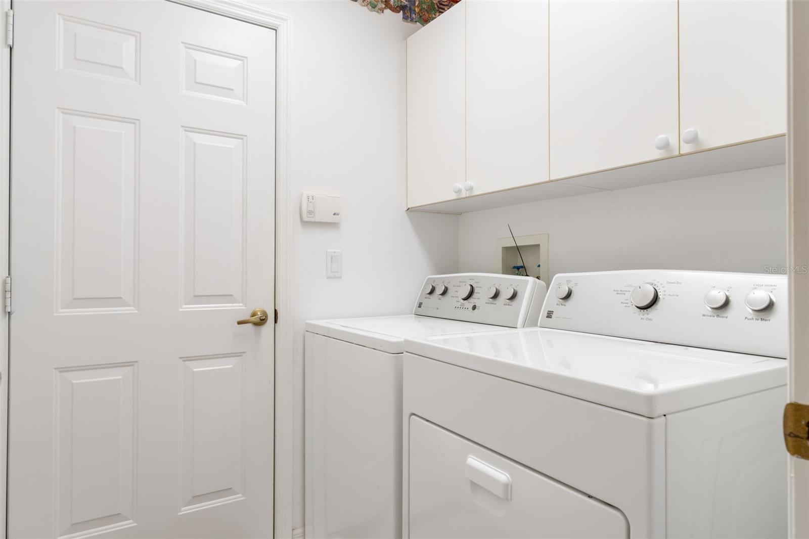 Image 34 of 40 For 14139 Whitecap Avenue